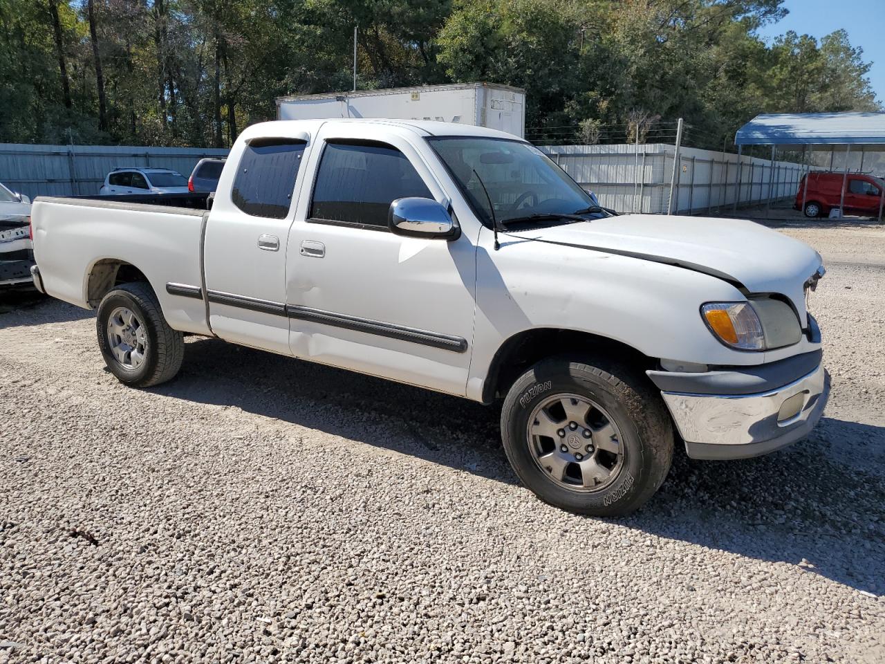 Photo 3 VIN: 5TBRT3413YS093441 - TOYOTA TUNDRA 