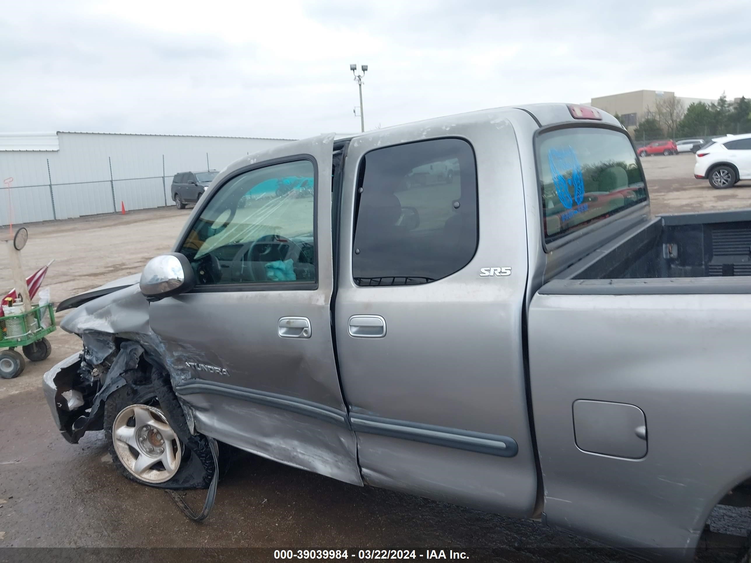 Photo 13 VIN: 5TBRT34144S455271 - TOYOTA TUNDRA 