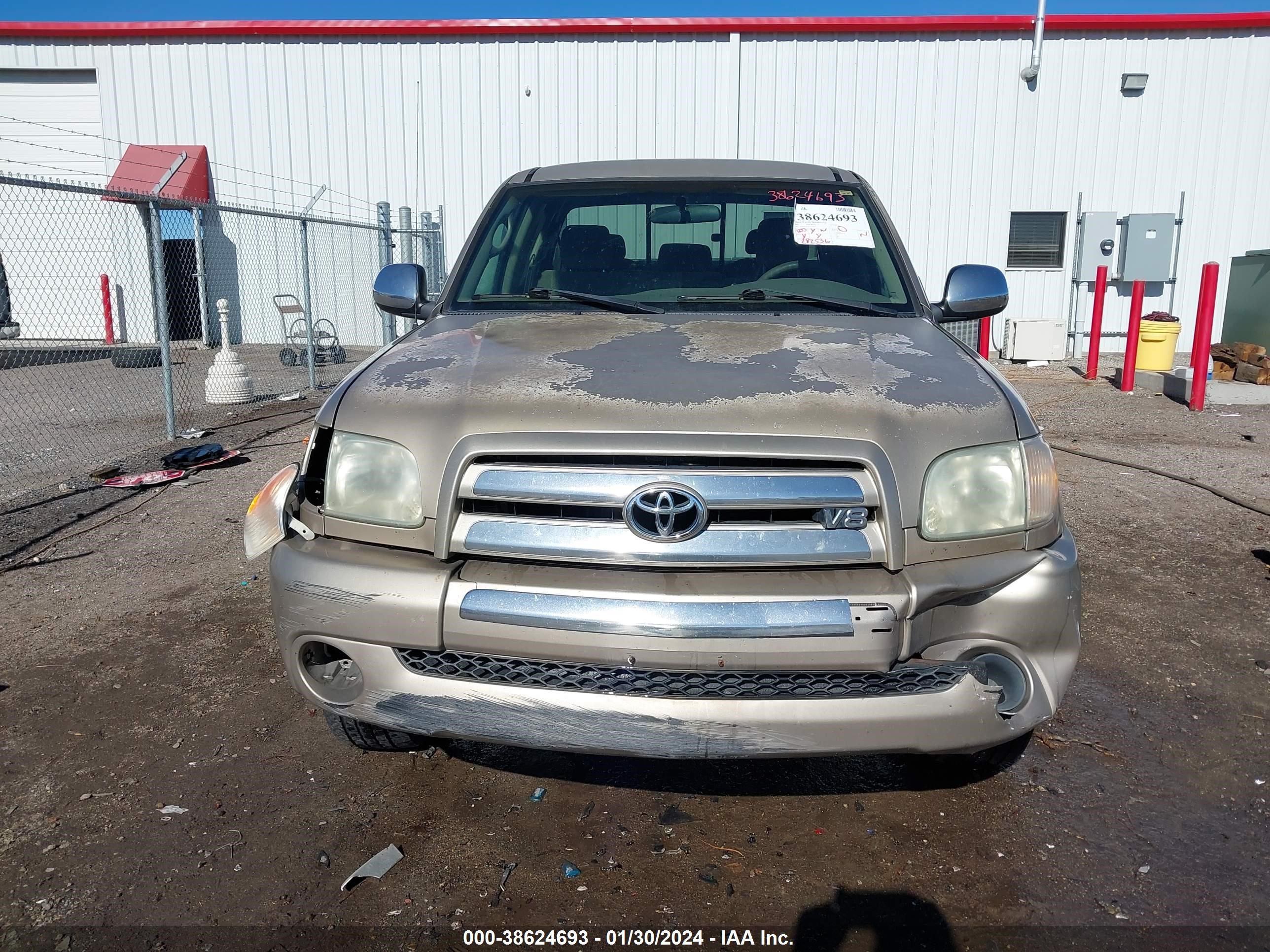 Photo 11 VIN: 5TBRT34145S462027 - TOYOTA TUNDRA 