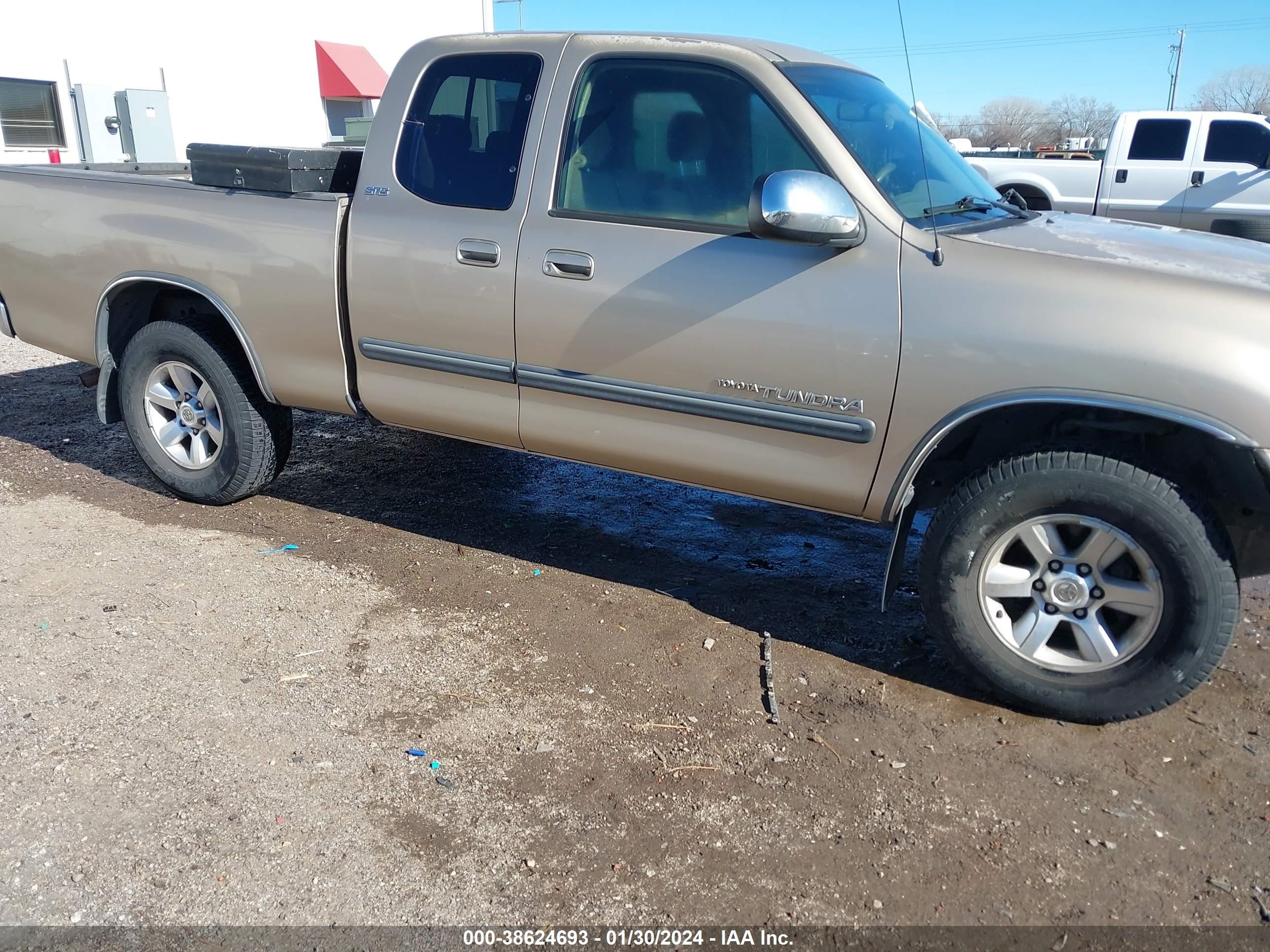 Photo 12 VIN: 5TBRT34145S462027 - TOYOTA TUNDRA 