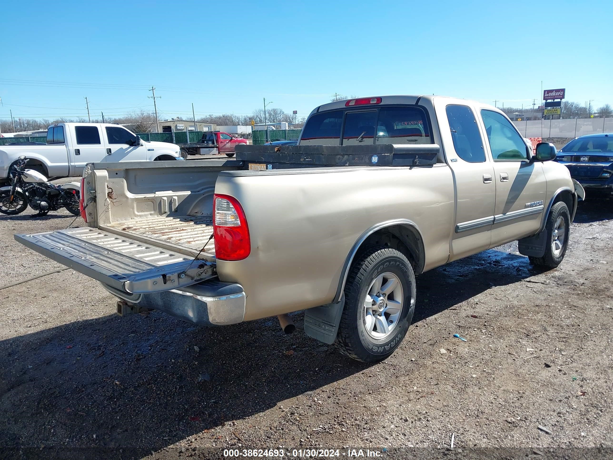 Photo 3 VIN: 5TBRT34145S462027 - TOYOTA TUNDRA 