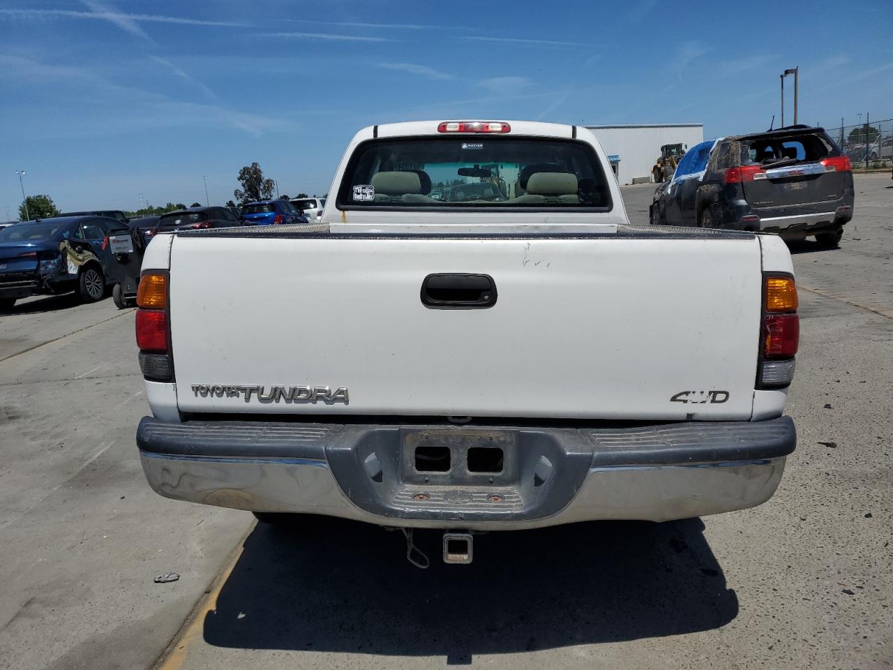 Photo 5 VIN: 5TBRT3415YS048632 - TOYOTA TUNDRA 