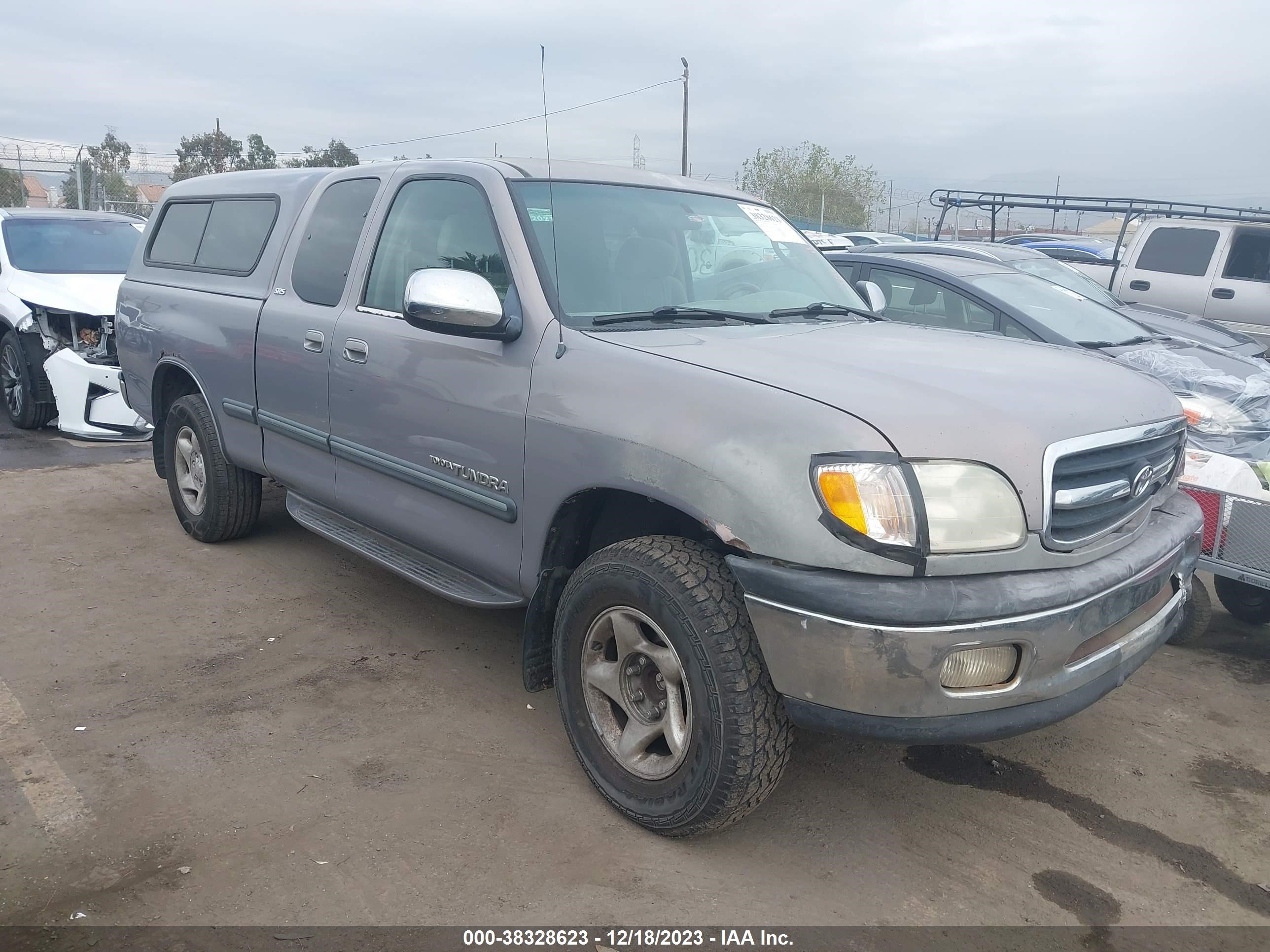 Photo 0 VIN: 5TBRT3415YS084188 - TOYOTA TUNDRA 