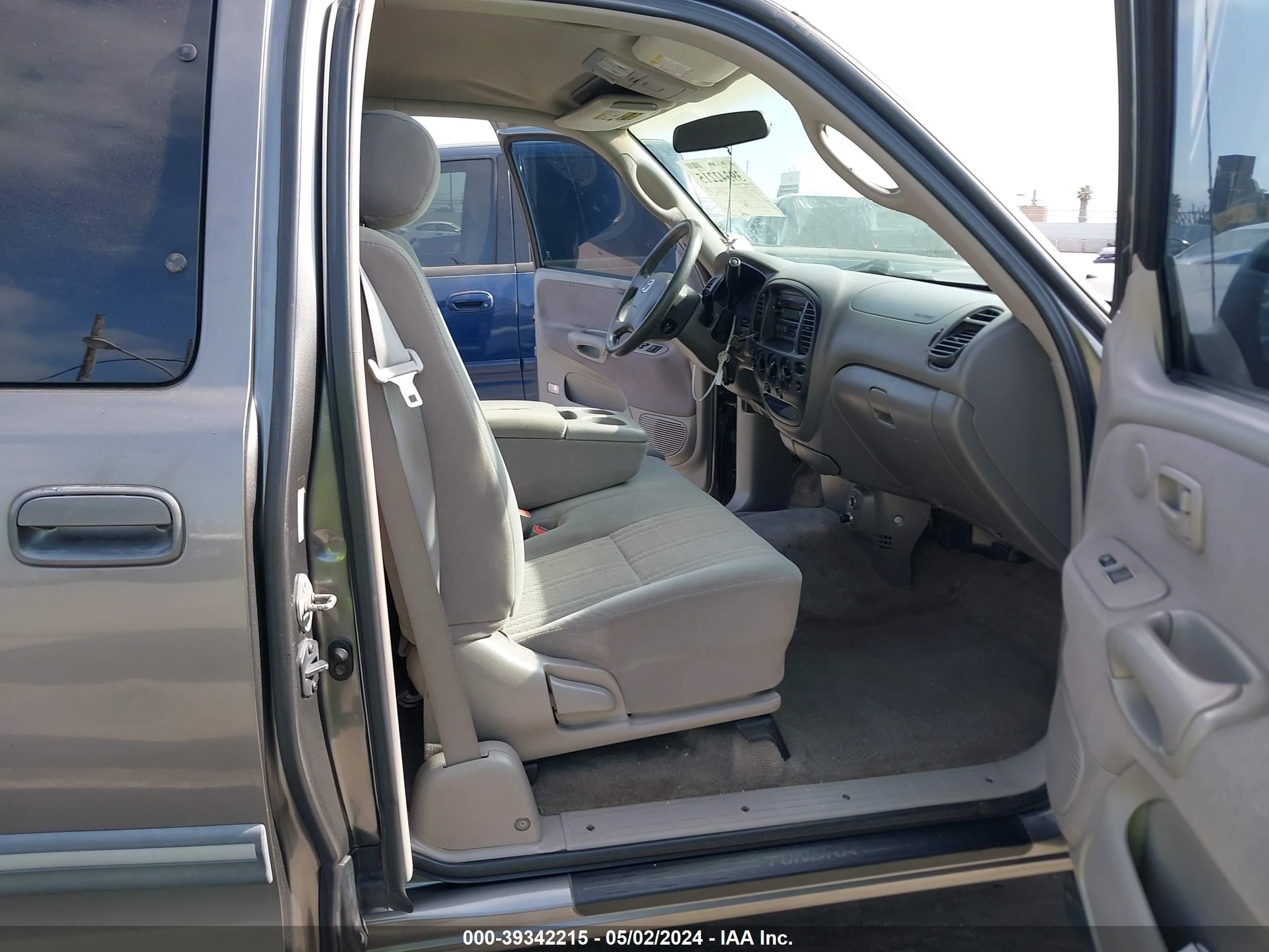 Photo 4 VIN: 5TBRT34163S439720 - TOYOTA TUNDRA 