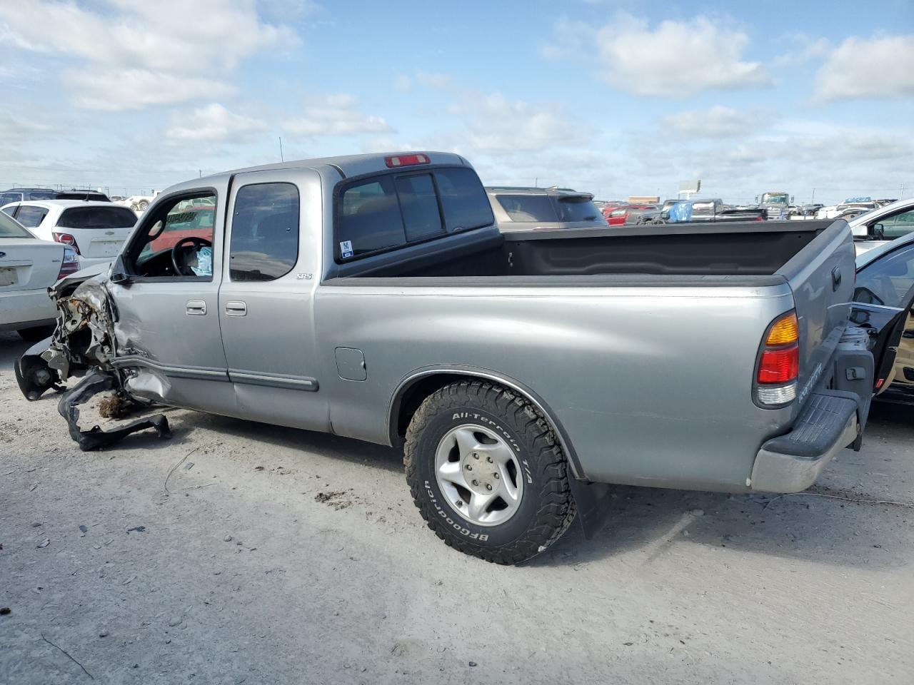 Photo 1 VIN: 5TBRT34183S404712 - TOYOTA TUNDRA 