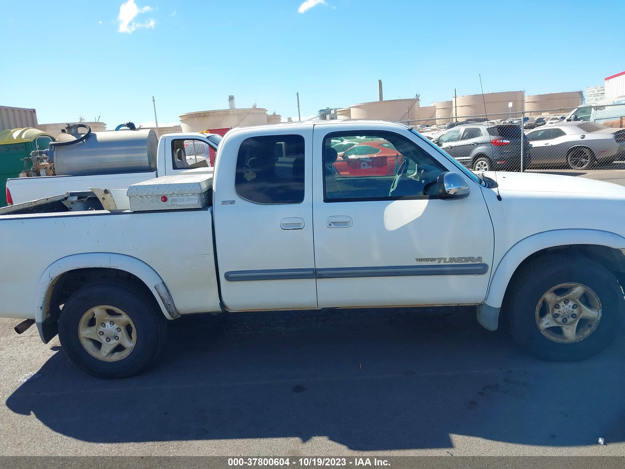 Photo 13 VIN: 5TBRT34184S446492 - TOYOTA TUNDRA 