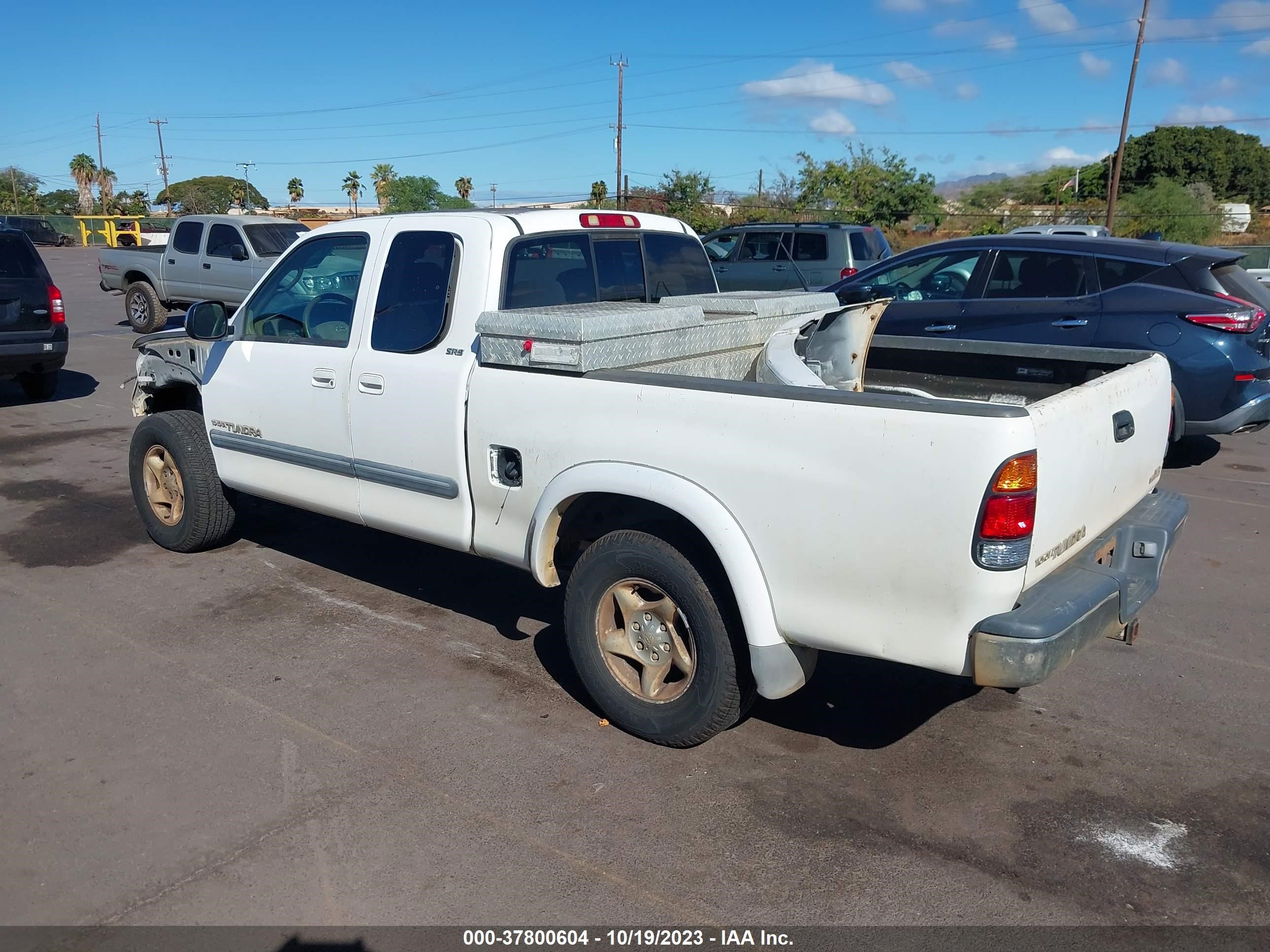 Photo 2 VIN: 5TBRT34184S446492 - TOYOTA TUNDRA 