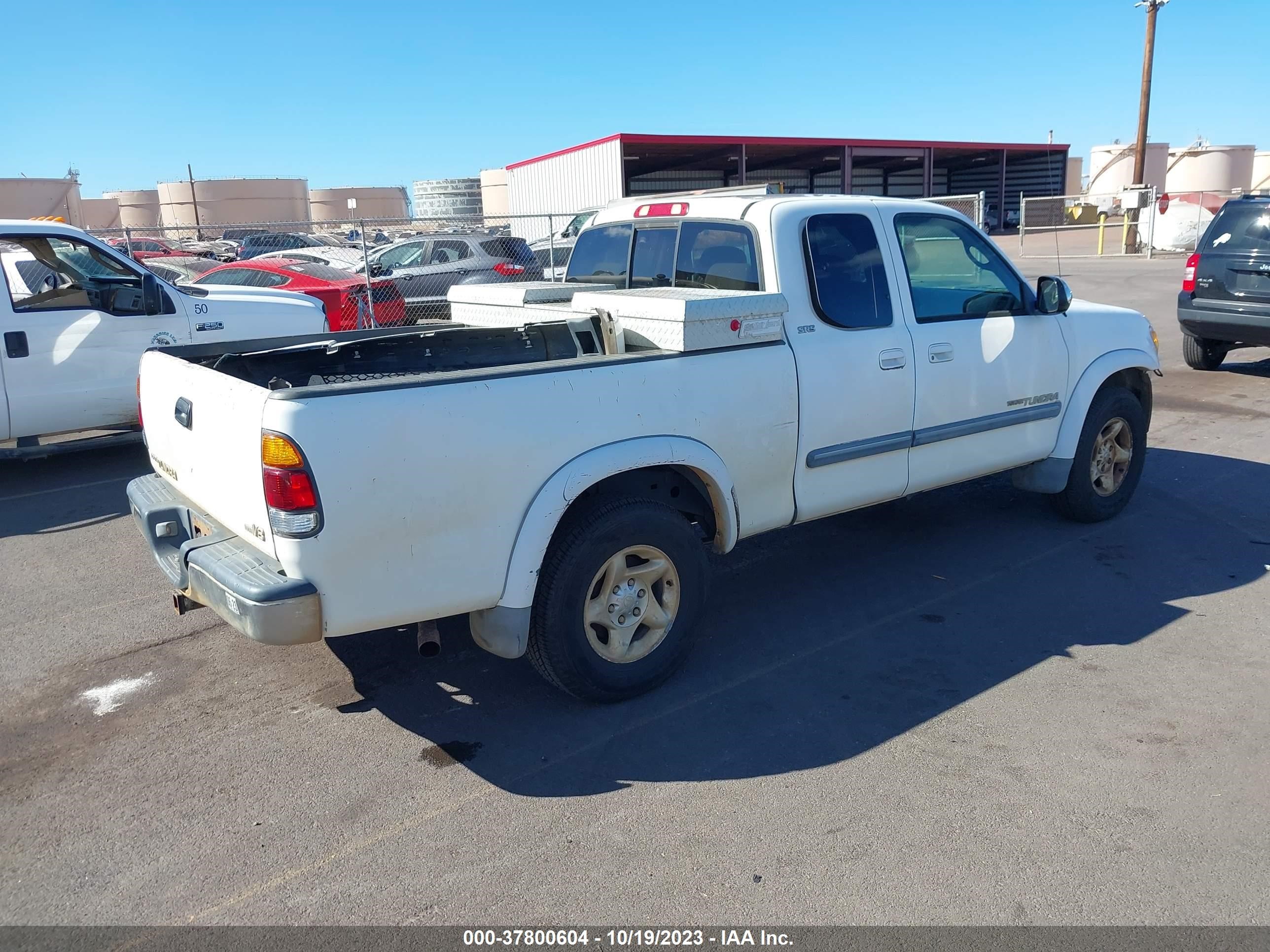 Photo 3 VIN: 5TBRT34184S446492 - TOYOTA TUNDRA 