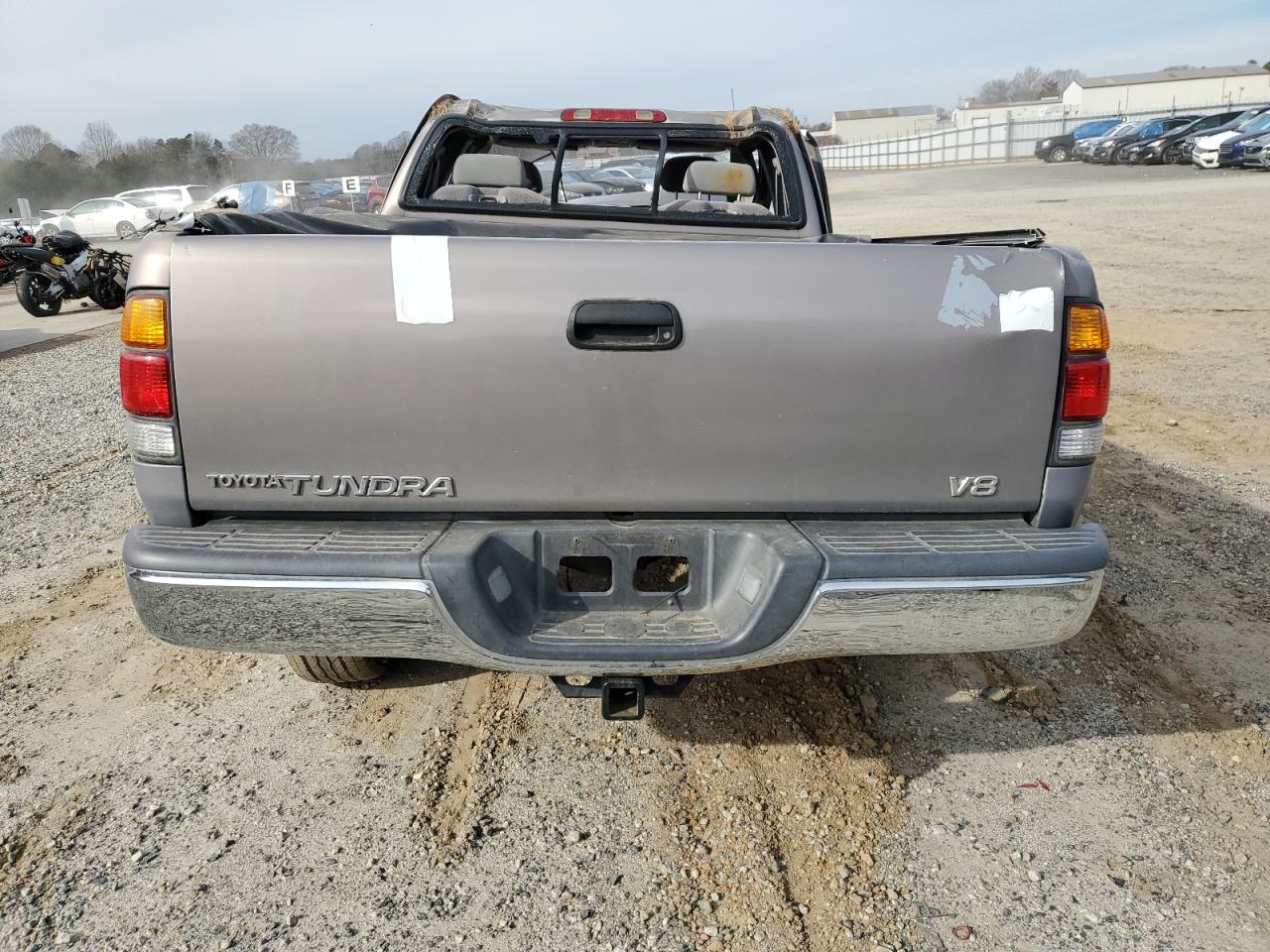 Photo 5 VIN: 5TBRT3418YS002938 - TOYOTA TUNDRA 