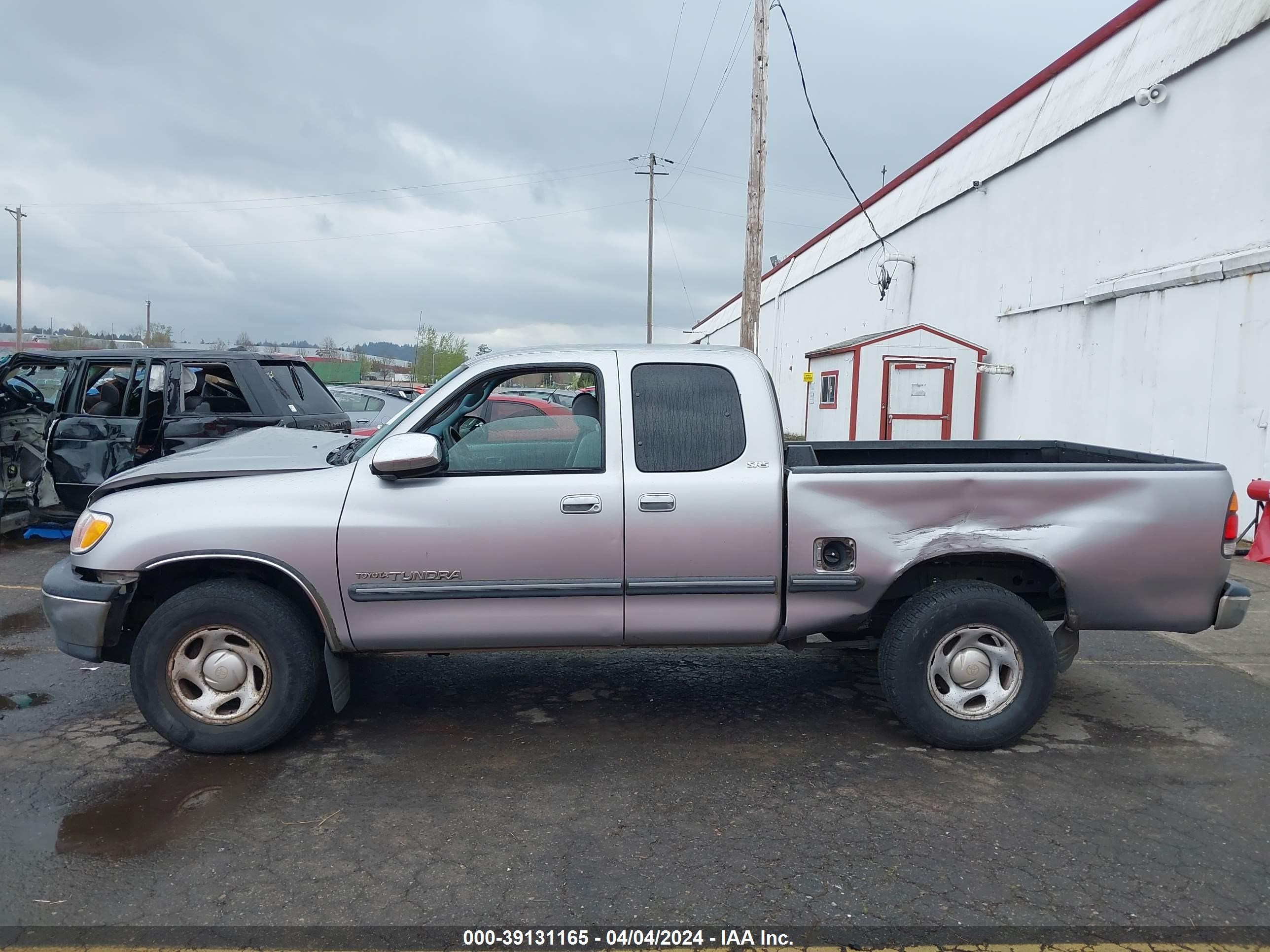 Photo 13 VIN: 5TBRT34192S256066 - TOYOTA TUNDRA 