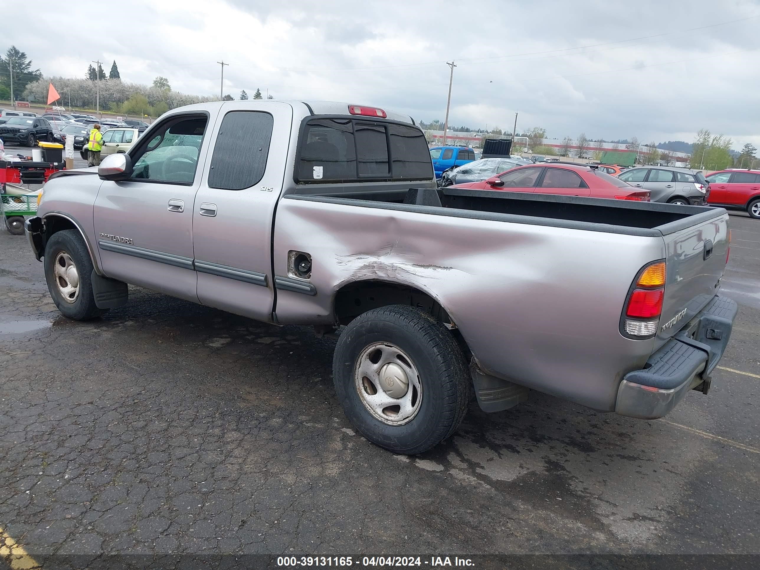 Photo 2 VIN: 5TBRT34192S256066 - TOYOTA TUNDRA 