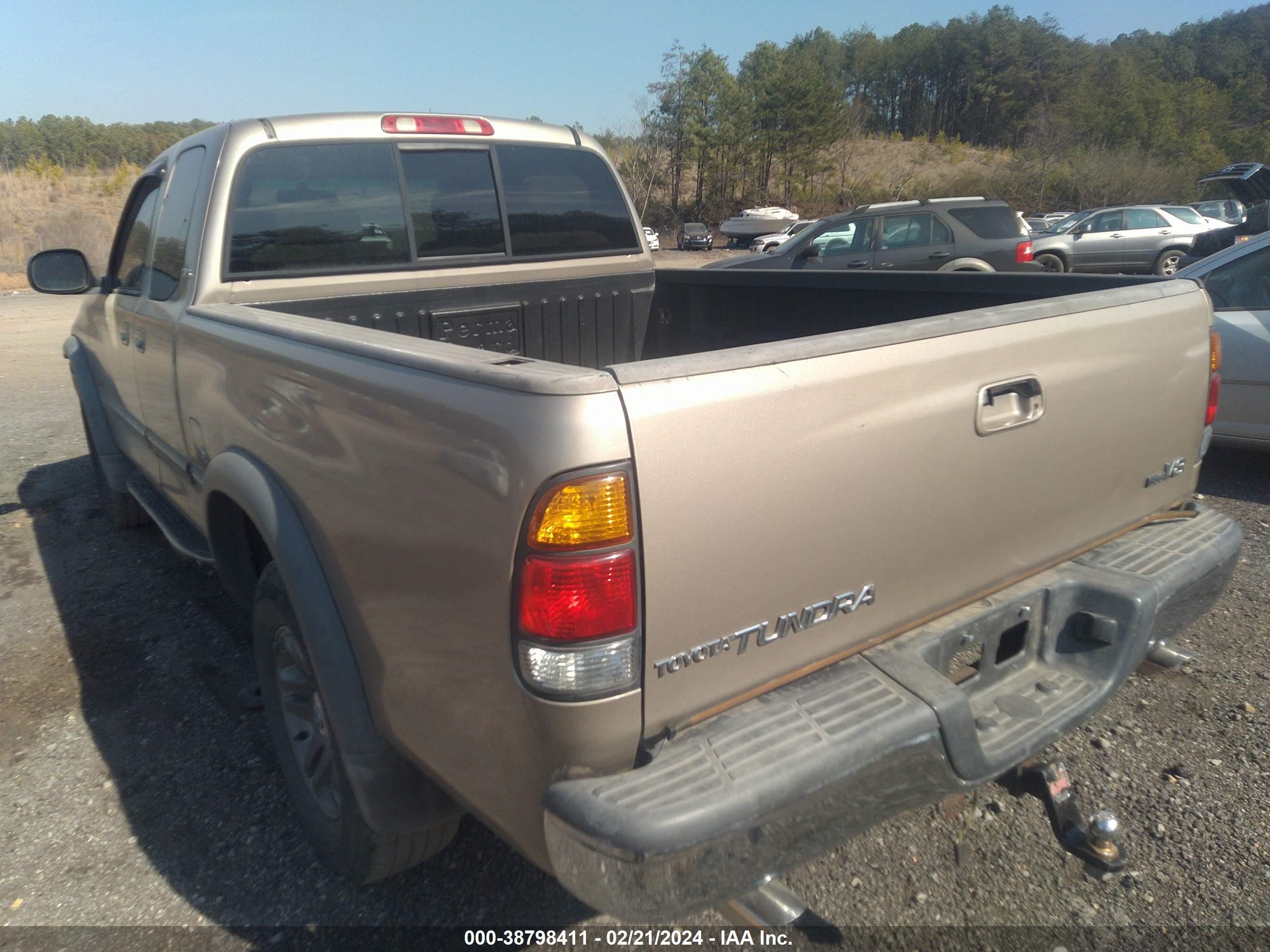 Photo 2 VIN: 5TBRT34192S308876 - TOYOTA TUNDRA 