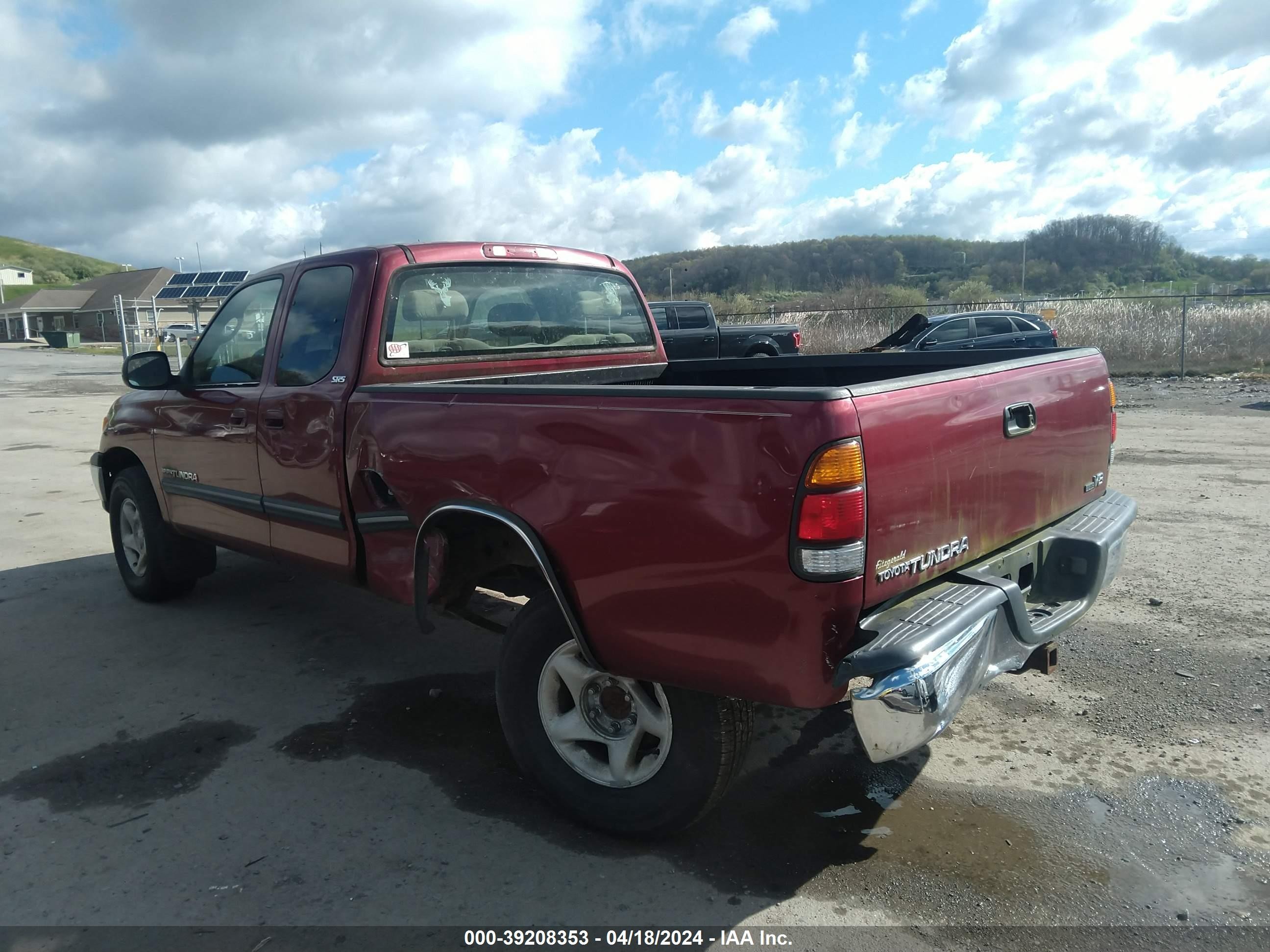 Photo 2 VIN: 5TBRT341X1S131771 - TOYOTA TUNDRA 