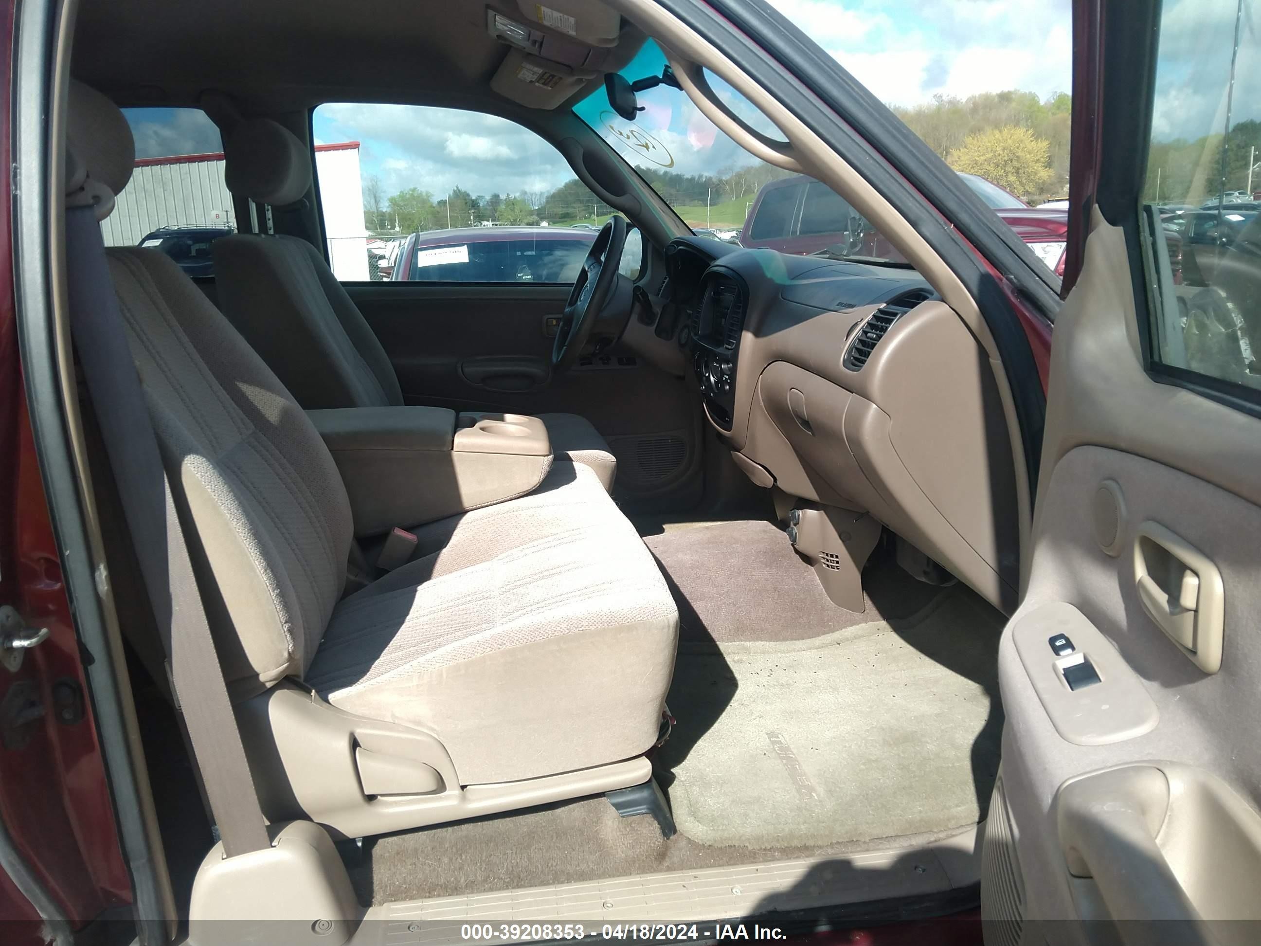 Photo 4 VIN: 5TBRT341X1S131771 - TOYOTA TUNDRA 