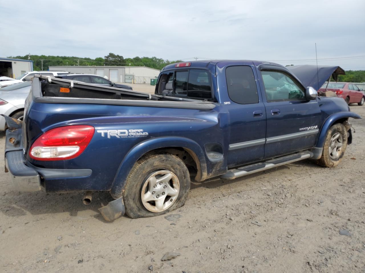 Photo 2 VIN: 5TBRT341X3S410608 - TOYOTA TUNDRA 