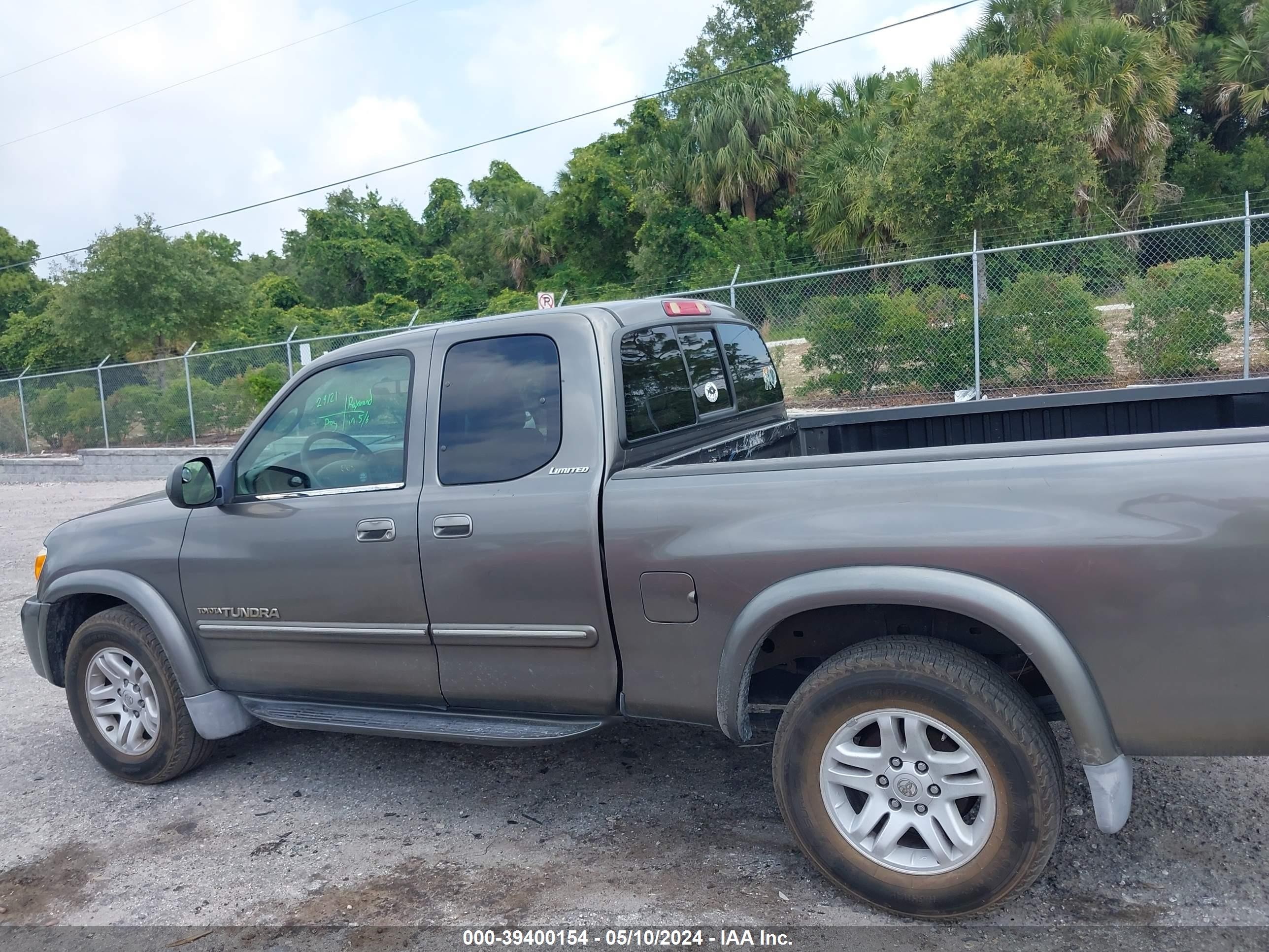 Photo 13 VIN: 5TBRT38115S459404 - TOYOTA TUNDRA 