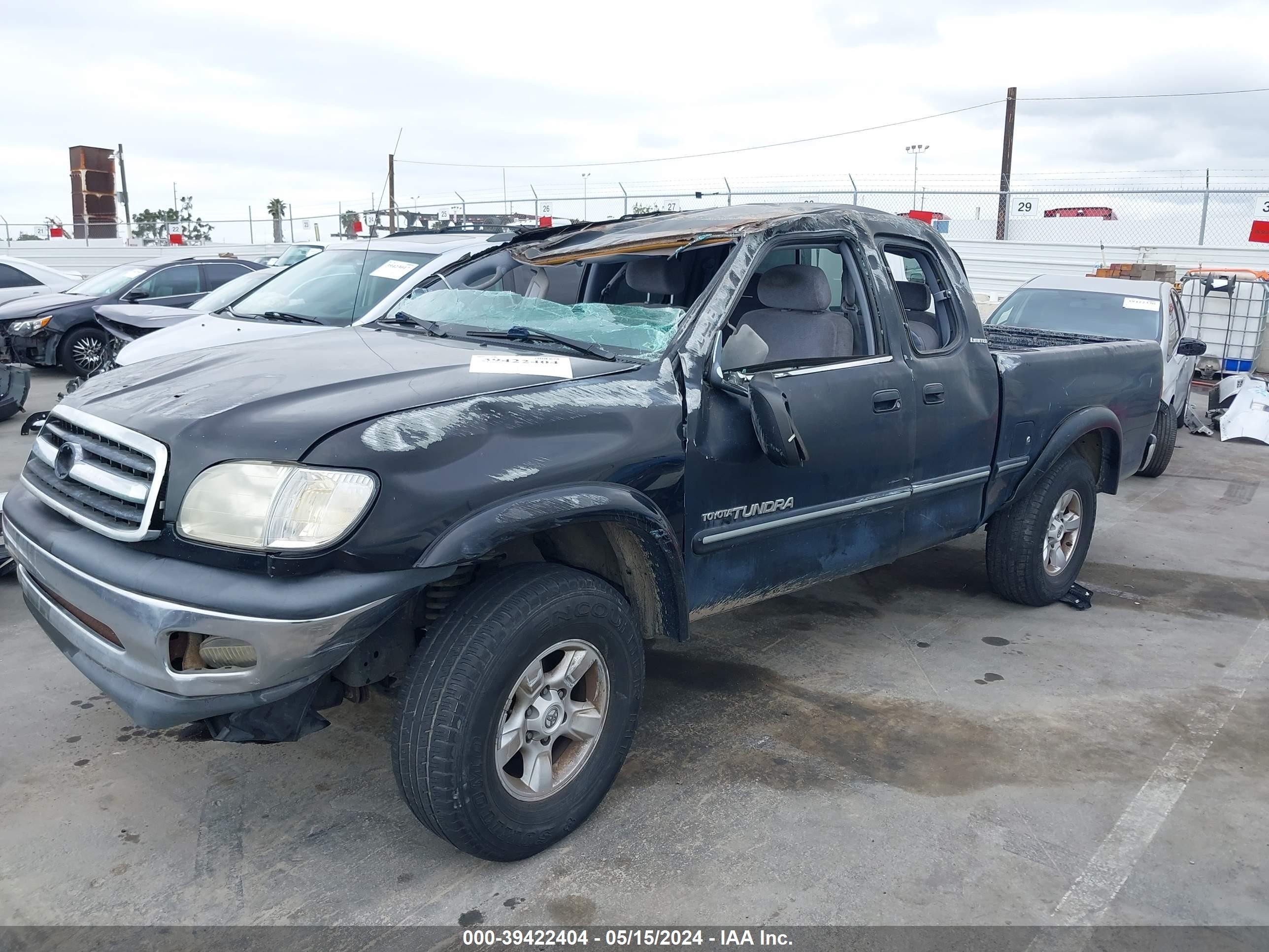 Photo 1 VIN: 5TBRT3812YS068377 - TOYOTA TUNDRA 