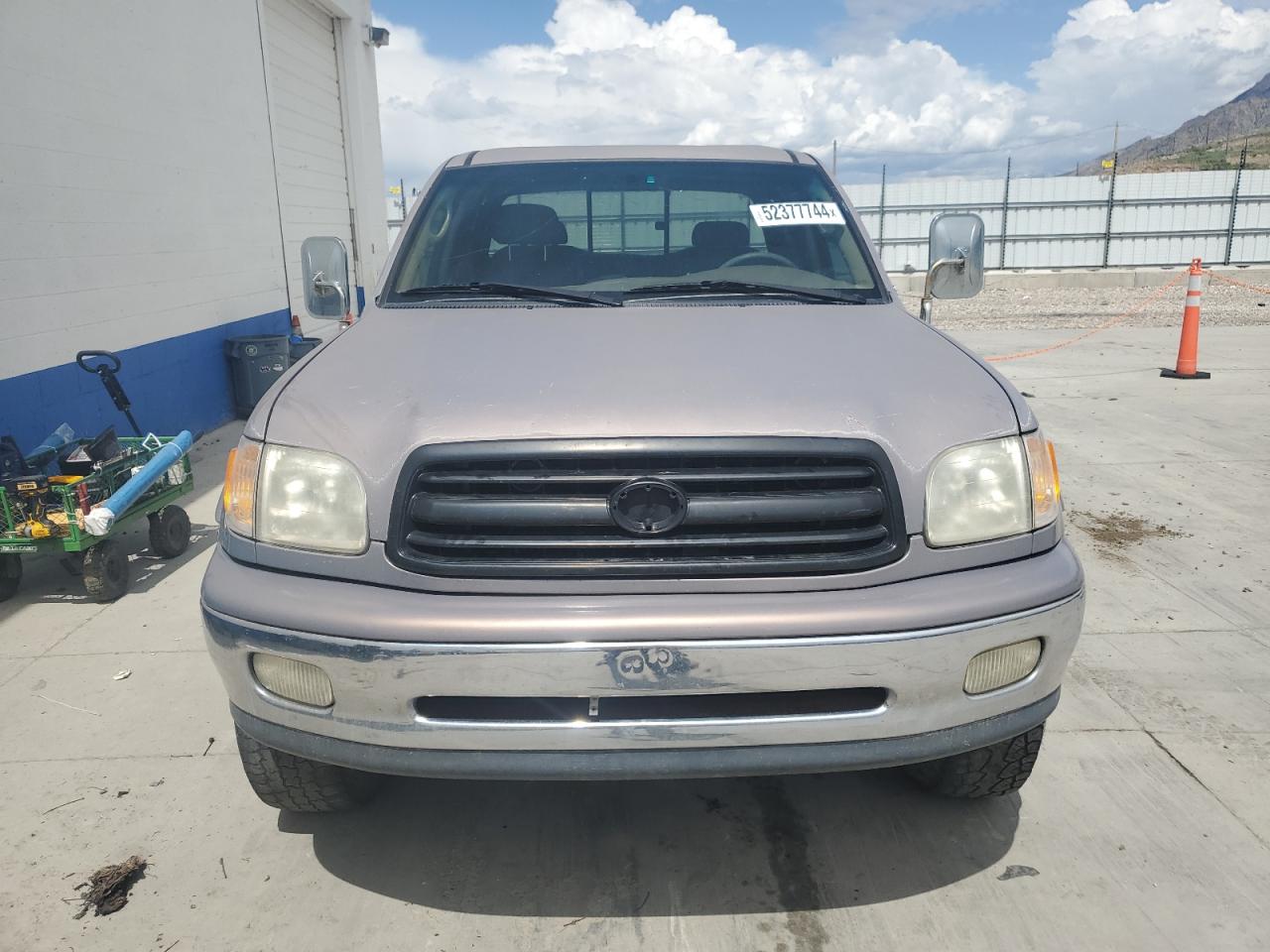 Photo 4 VIN: 5TBRT3819YS066318 - TOYOTA TUNDRA 