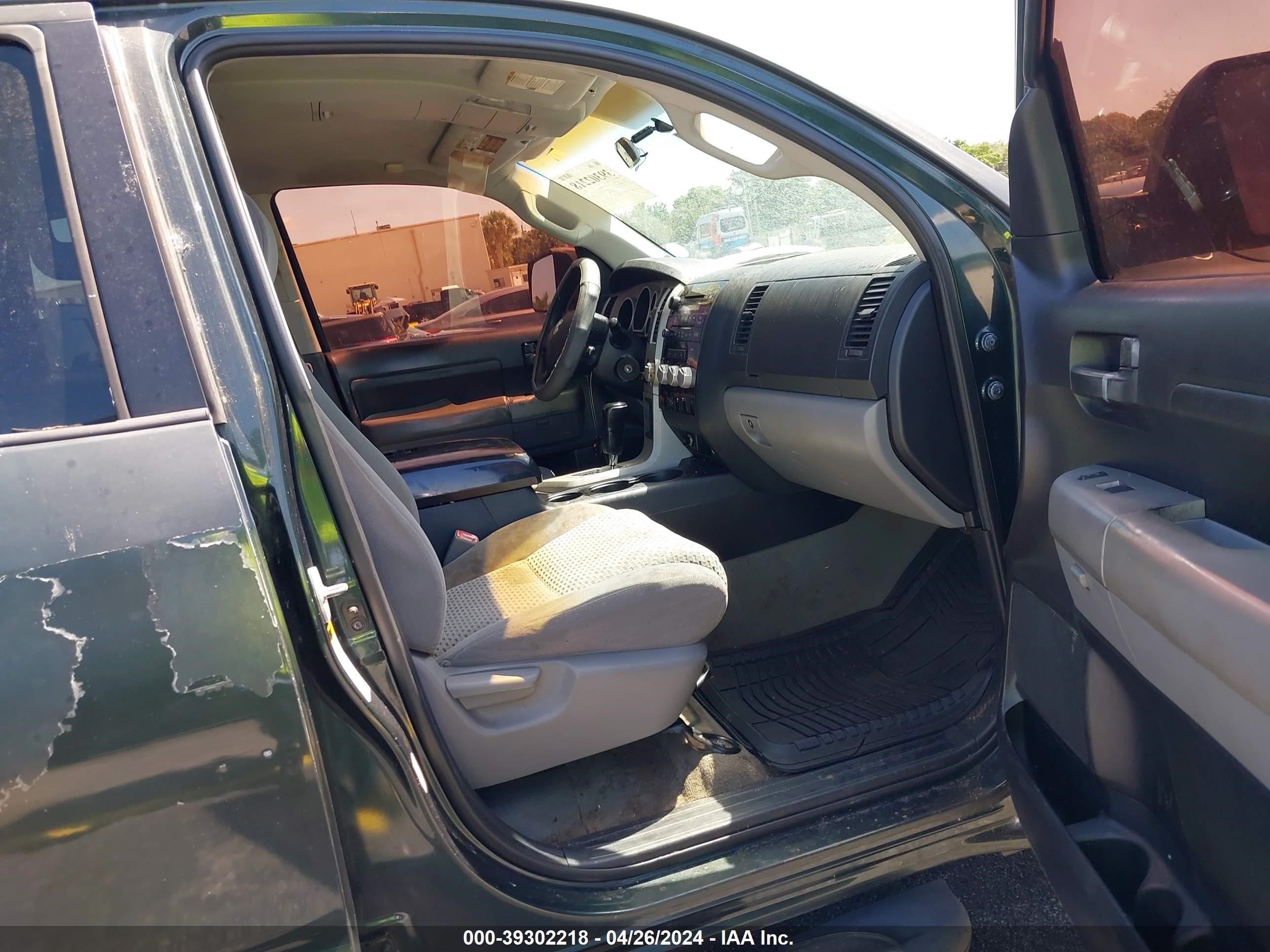 Photo 4 VIN: 5TBRT54108S460484 - TOYOTA TUNDRA 