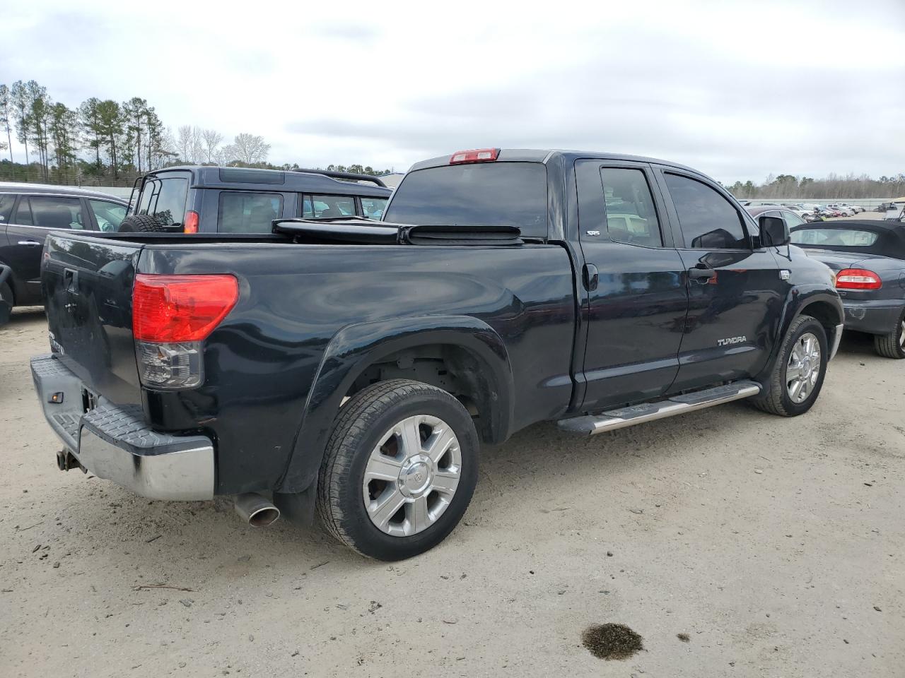 Photo 2 VIN: 5TBRT54157S451455 - TOYOTA TUNDRA 