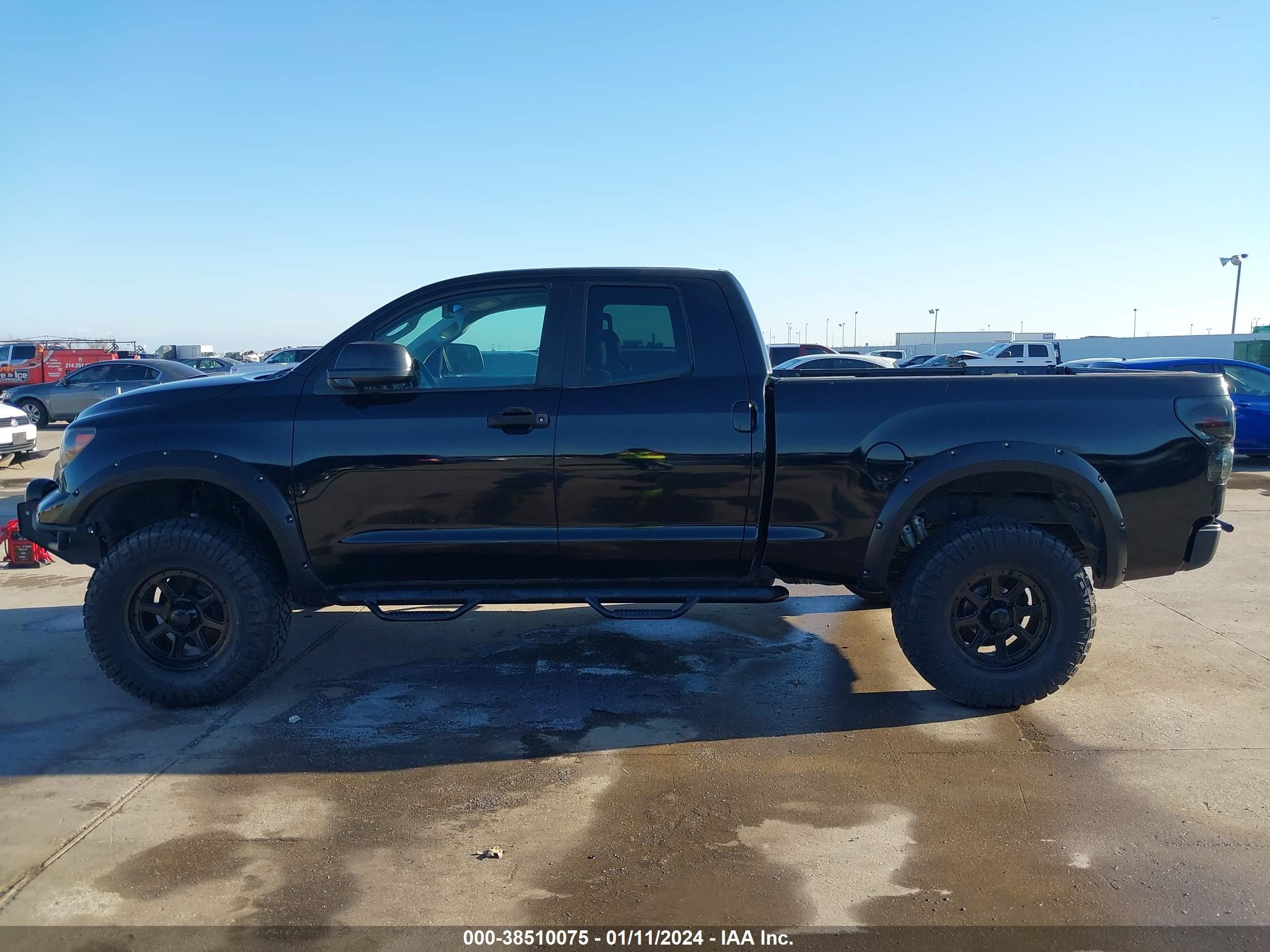 Photo 13 VIN: 5TBRT54158S459430 - TOYOTA TUNDRA 