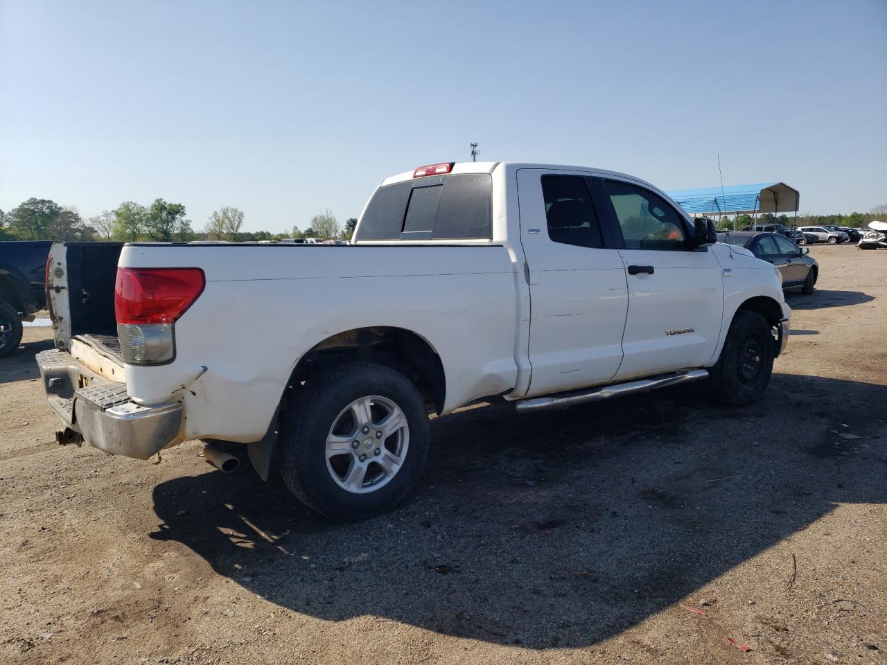 Photo 2 VIN: 5TBRT54197S457064 - TOYOTA TUNDRA 