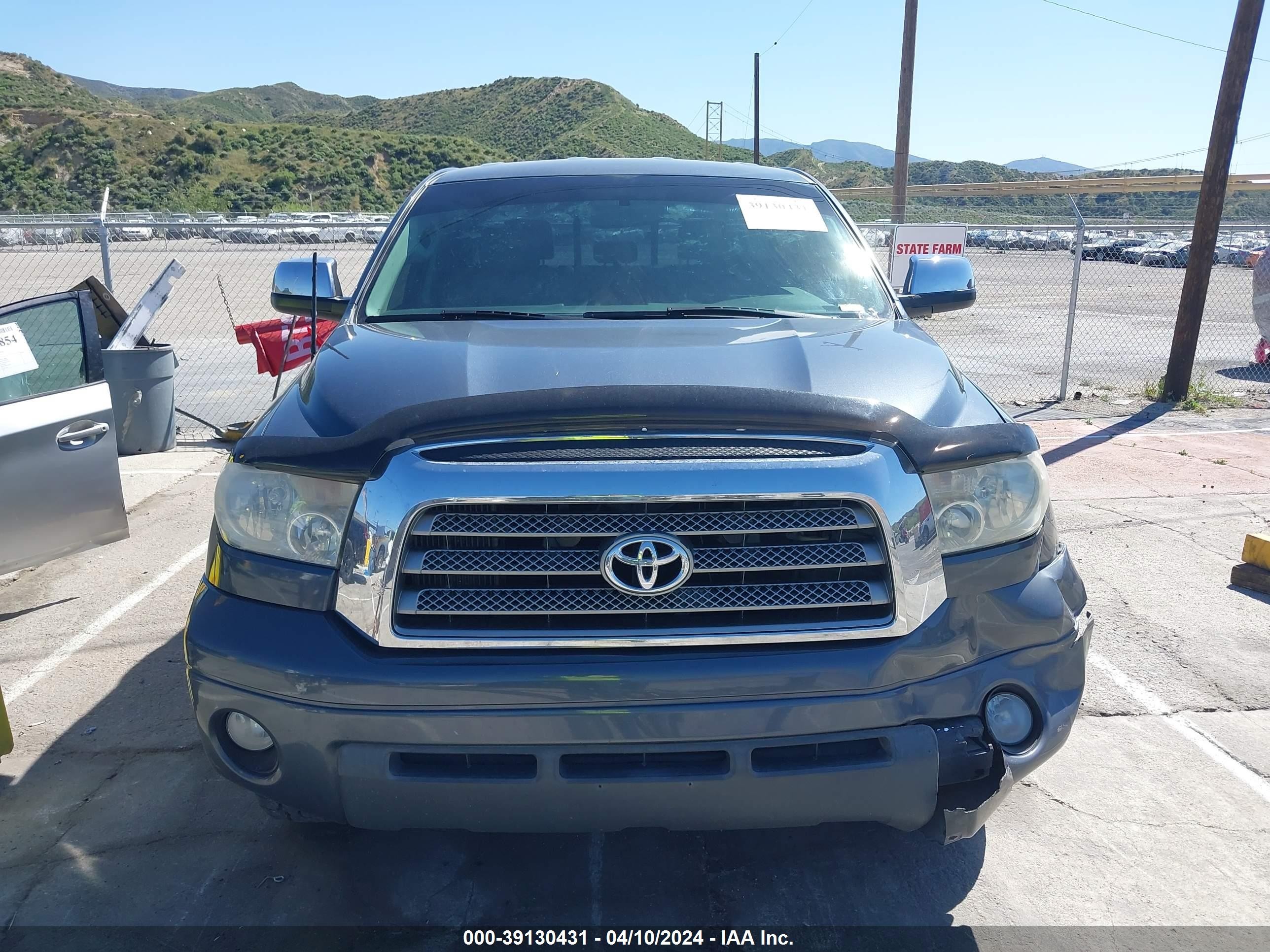 Photo 11 VIN: 5TBRT58117S451754 - TOYOTA TUNDRA 