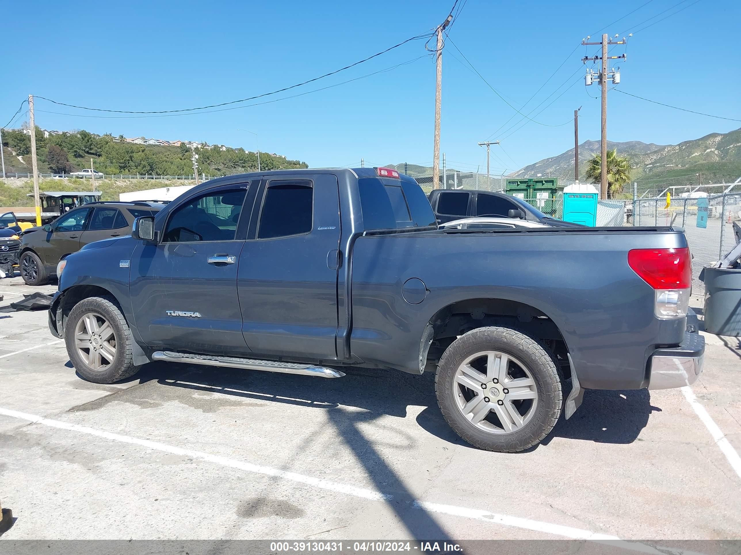 Photo 13 VIN: 5TBRT58117S451754 - TOYOTA TUNDRA 