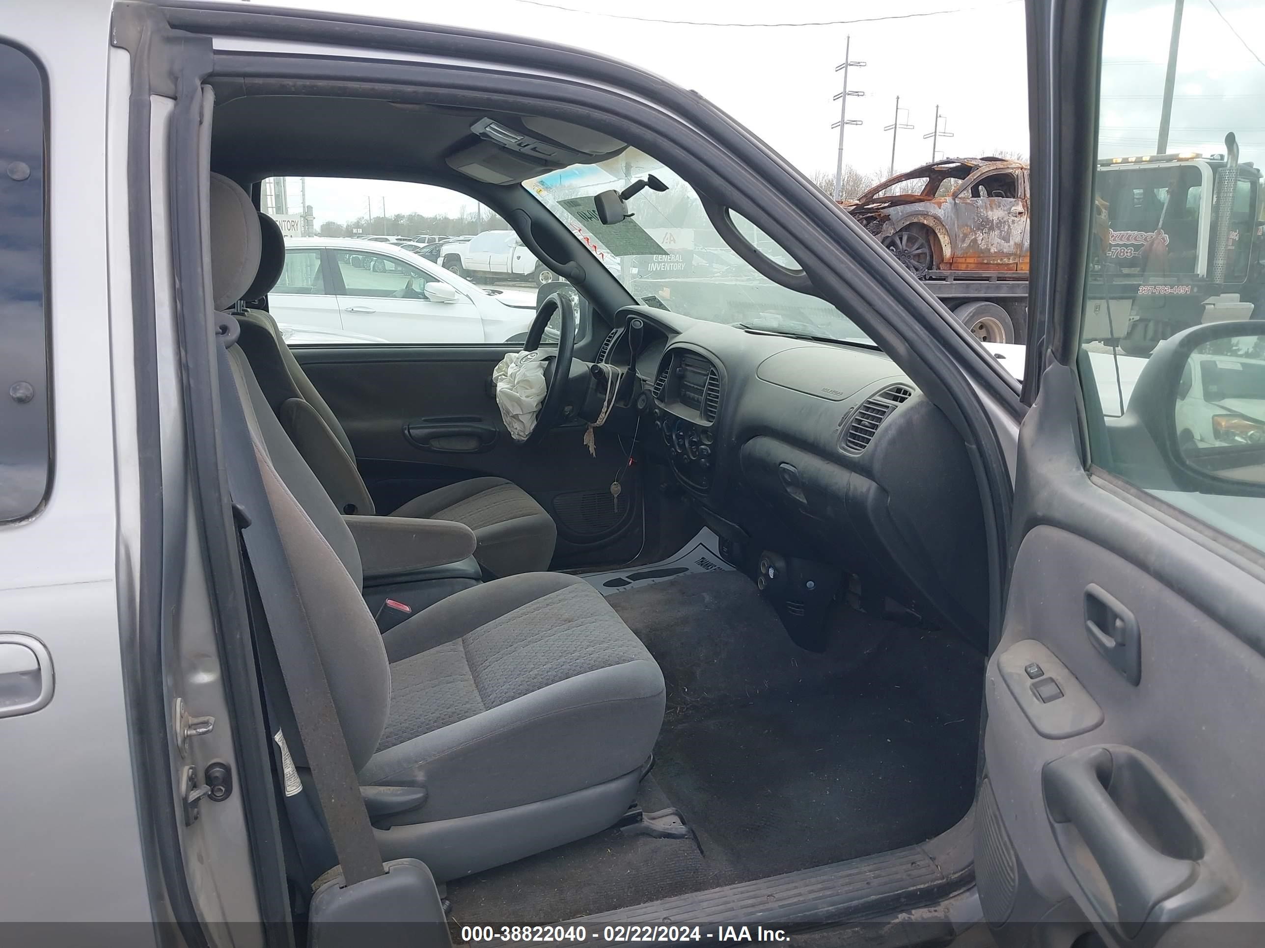 Photo 4 VIN: 5TBRU34115S446932 - TOYOTA TUNDRA 