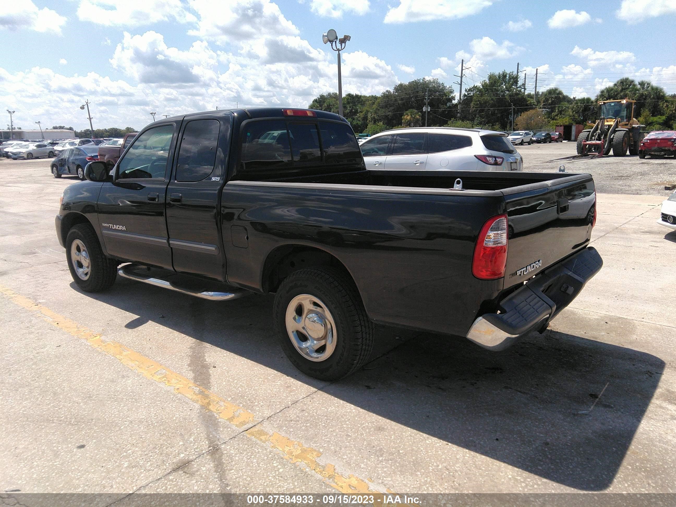 Photo 2 VIN: 5TBRU34145S454183 - TOYOTA TUNDRA 