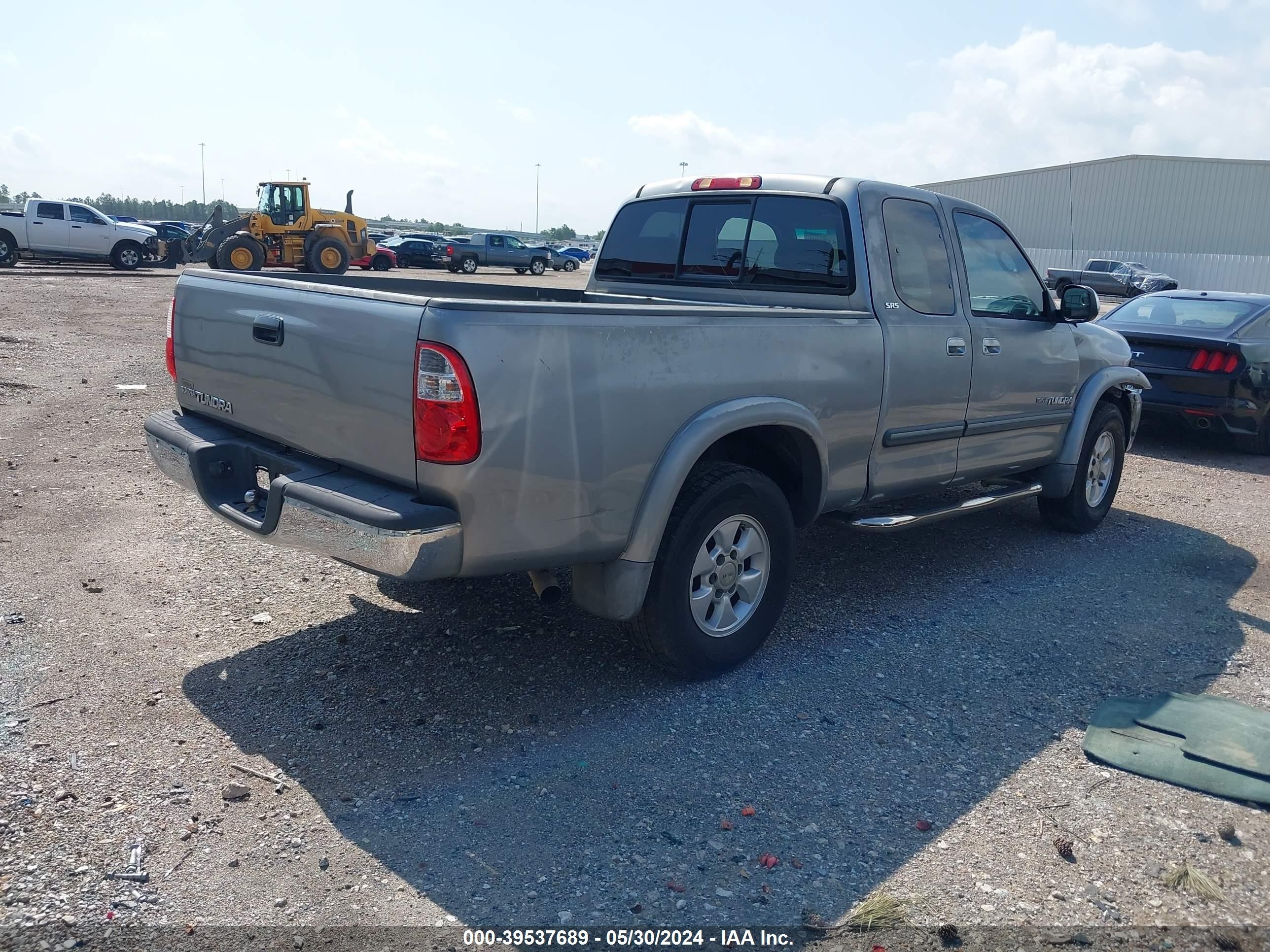 Photo 3 VIN: 5TBRU34195S450758 - TOYOTA TUNDRA 