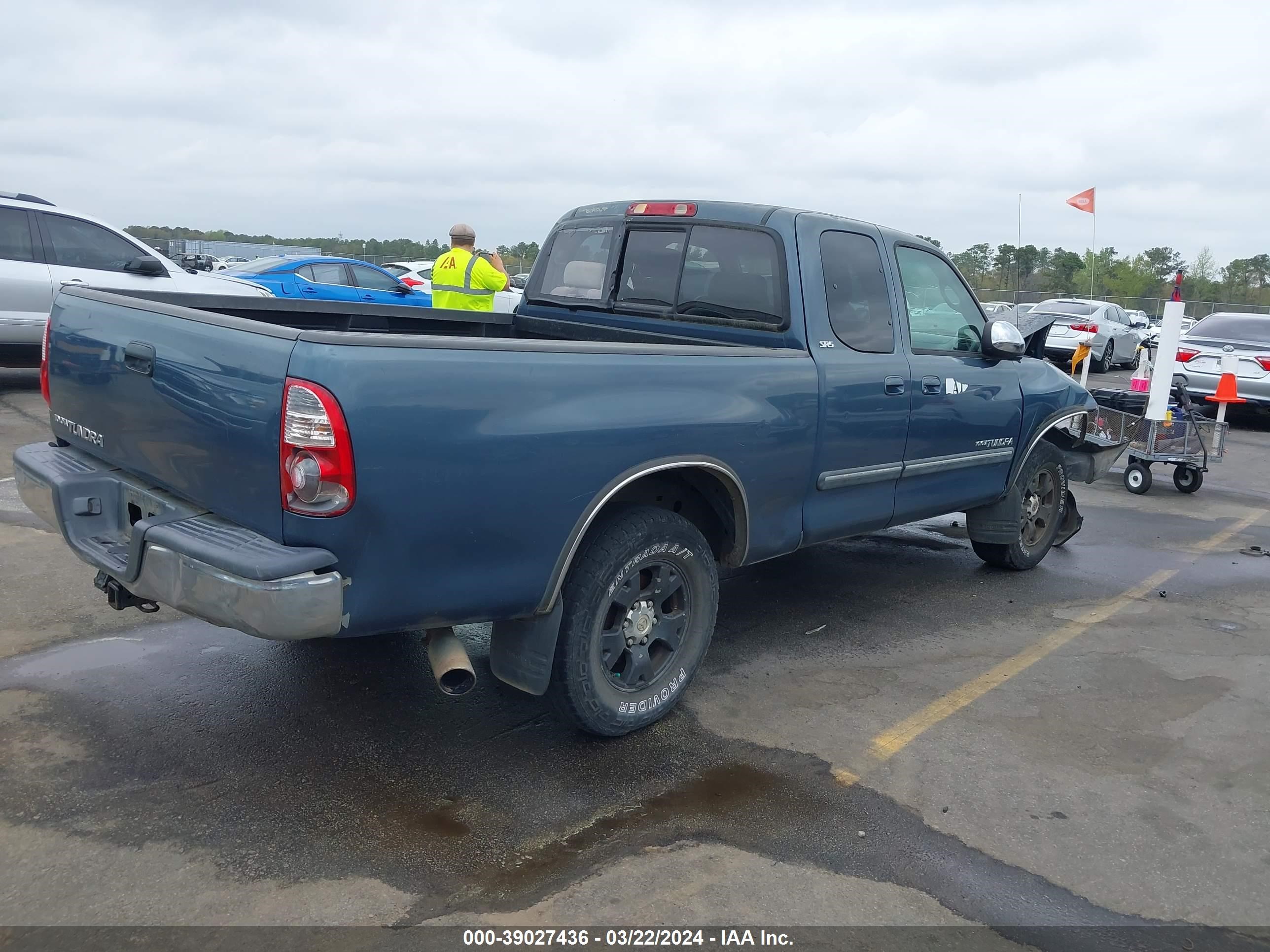 Photo 3 VIN: 5TBRU34196S480957 - TOYOTA TUNDRA 