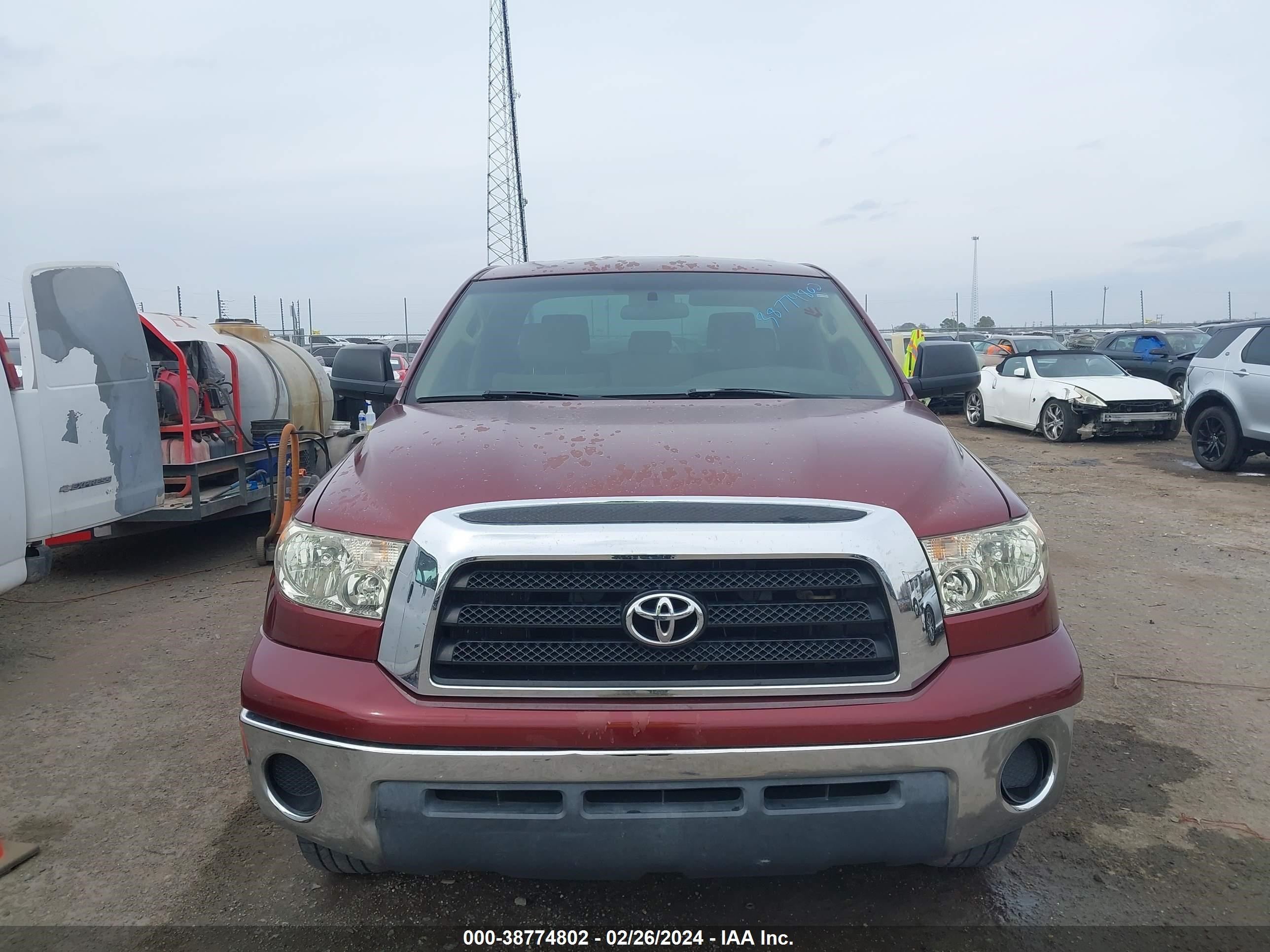 Photo 11 VIN: 5TBRV54128S477586 - TOYOTA TUNDRA 