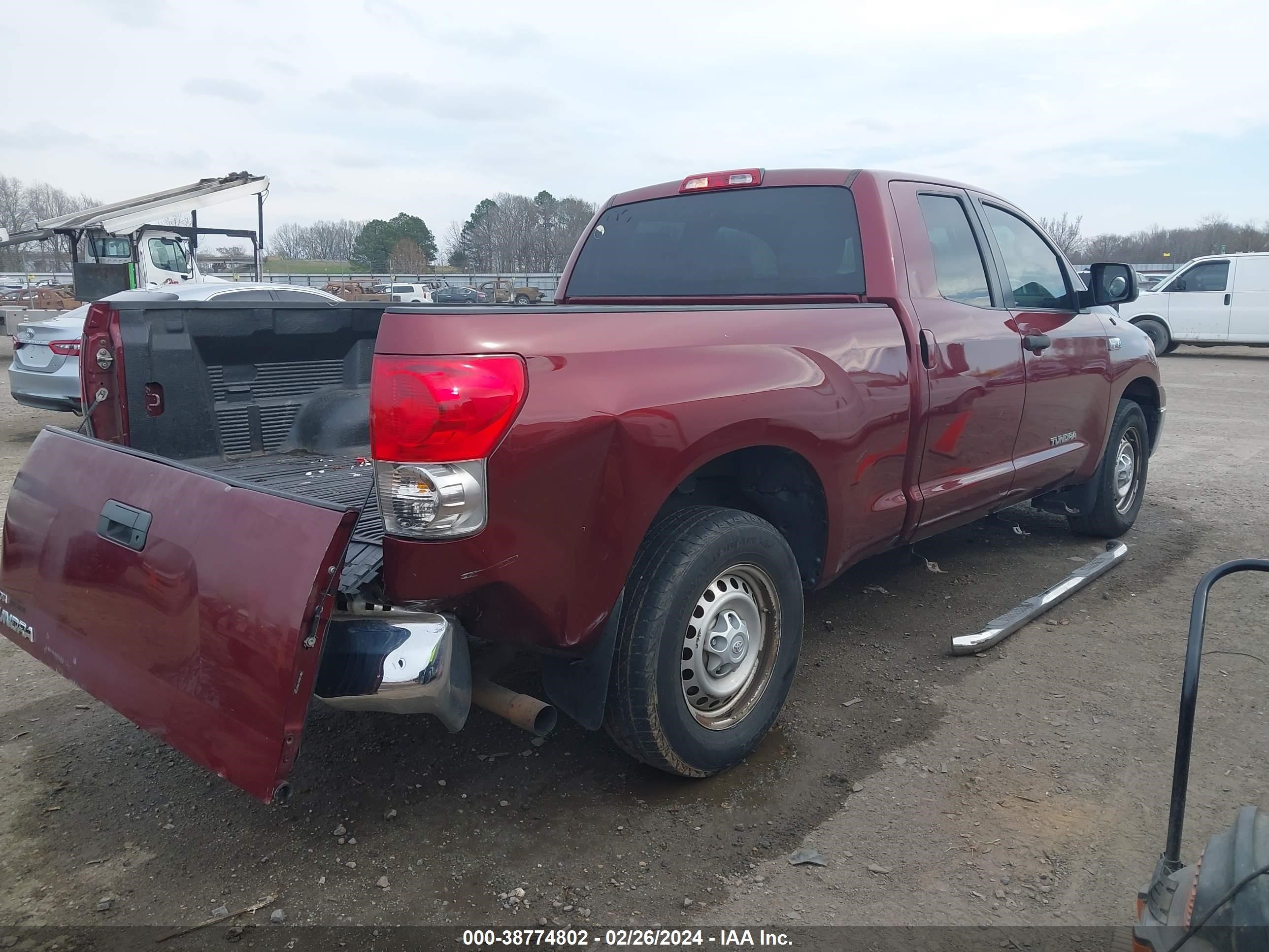 Photo 3 VIN: 5TBRV54128S477586 - TOYOTA TUNDRA 