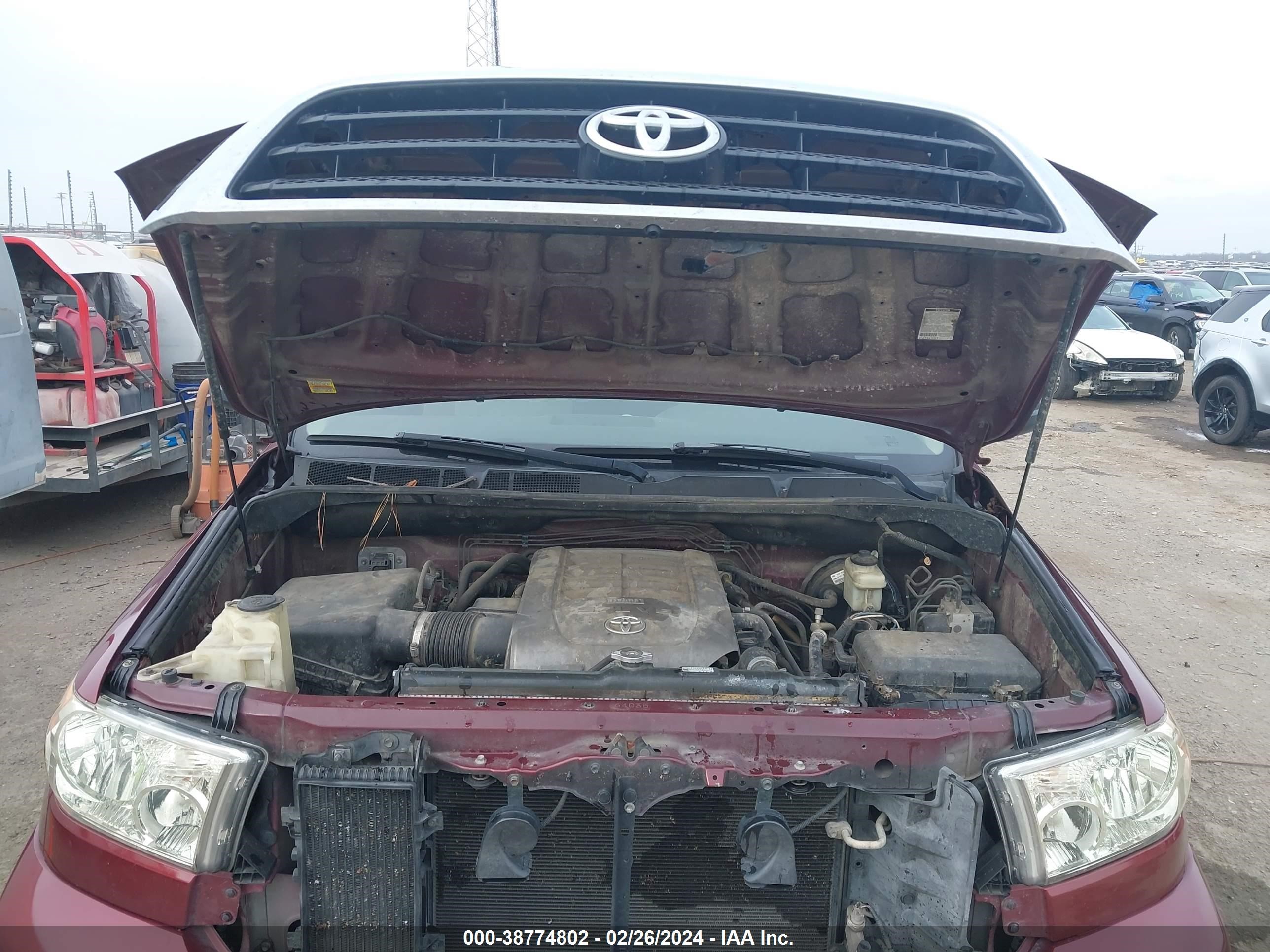 Photo 9 VIN: 5TBRV54128S477586 - TOYOTA TUNDRA 