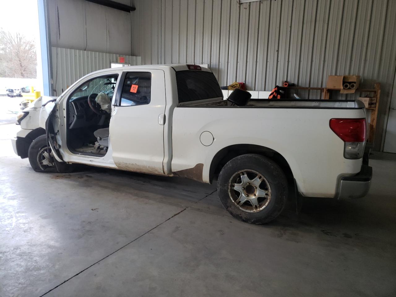 Photo 1 VIN: 5TBRV54128S477622 - TOYOTA TUNDRA 