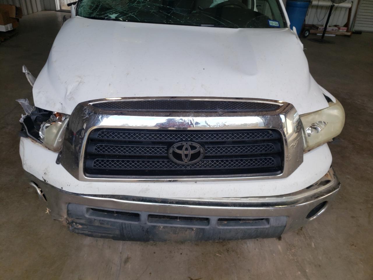 Photo 10 VIN: 5TBRV54128S477622 - TOYOTA TUNDRA 