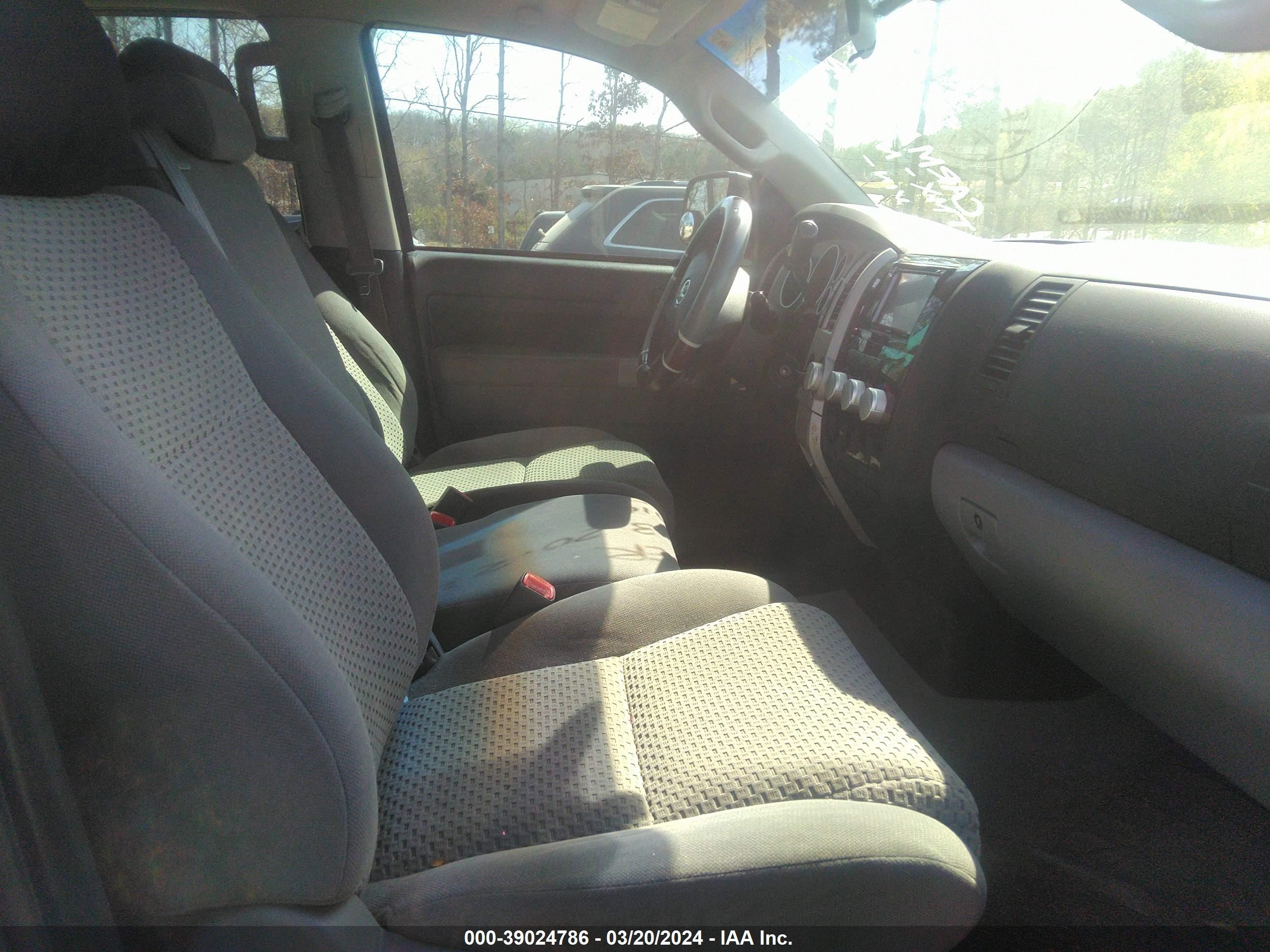 Photo 4 VIN: 5TBRV54147S450100 - TOYOTA TUNDRA 