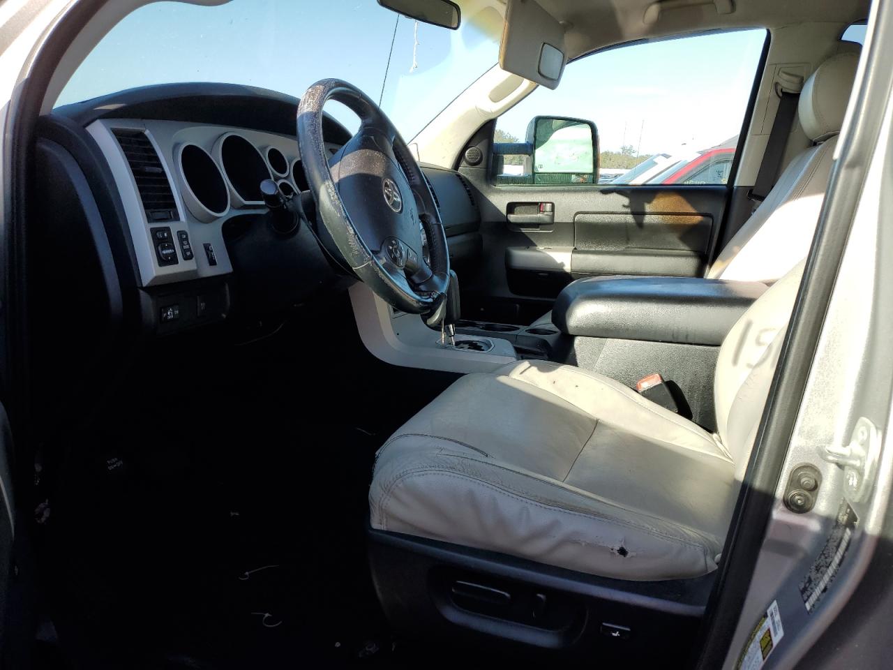 Photo 6 VIN: 5TBRV54148S474625 - TOYOTA TUNDRA 