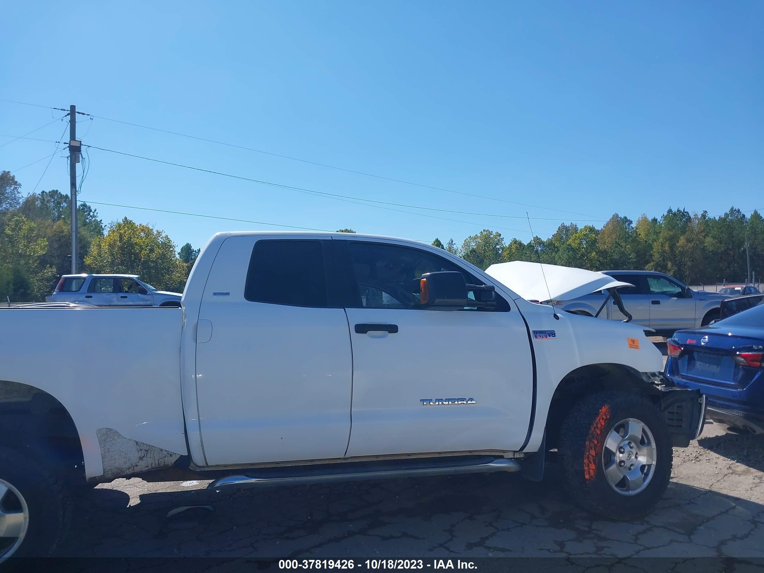 Photo 11 VIN: 5TBRV54167S457775 - TOYOTA TUNDRA 