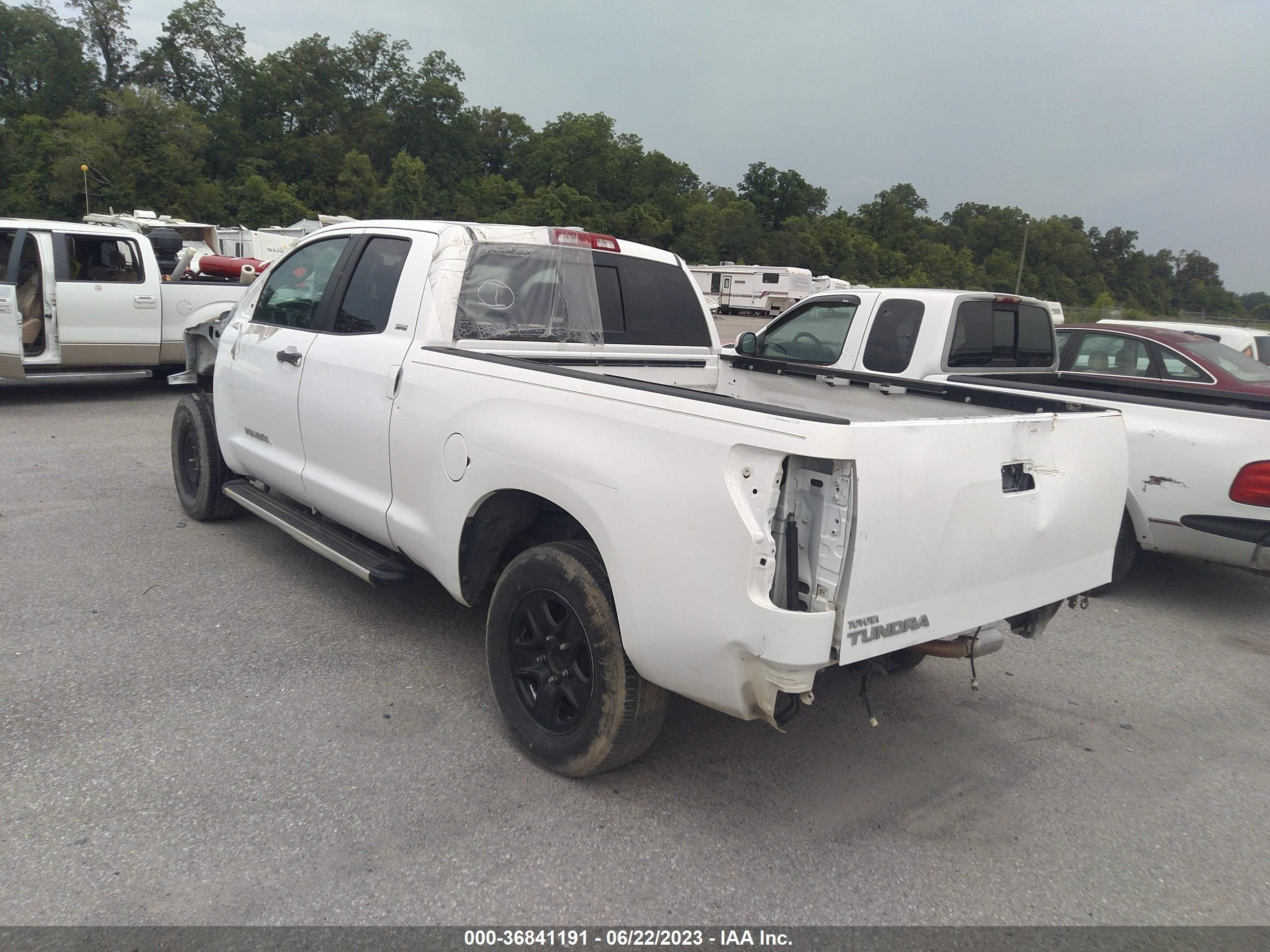 Photo 2 VIN: 5TBRV54178S477583 - TOYOTA TUNDRA 