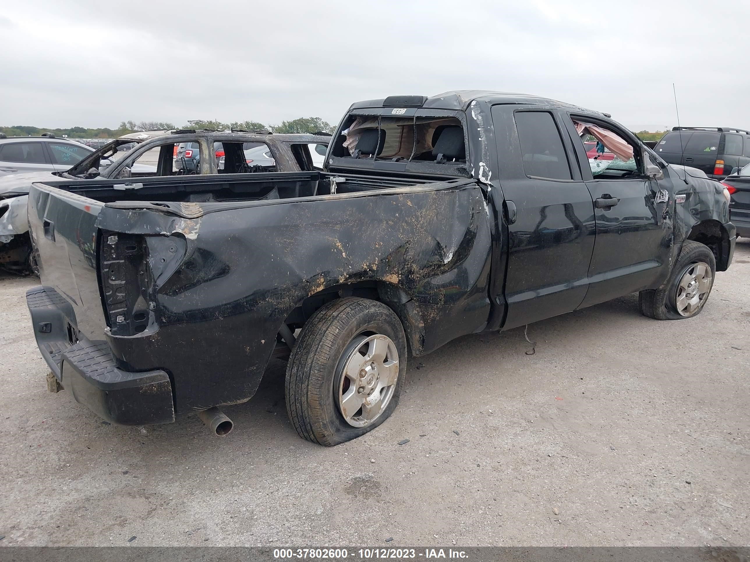 Photo 3 VIN: 5TBRV541X7S471243 - TOYOTA TUNDRA 