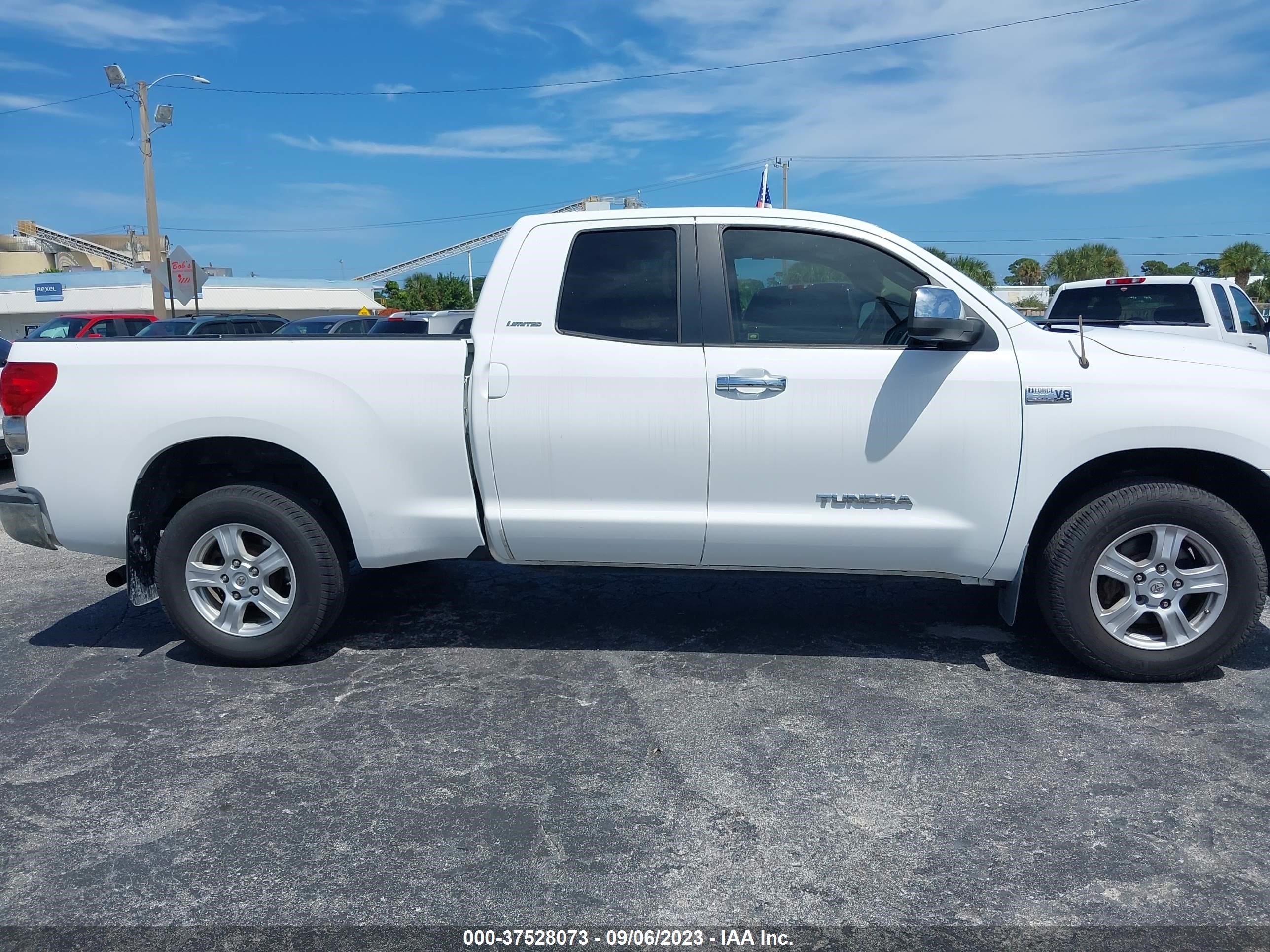 Photo 12 VIN: 5TBRV58167S459214 - TOYOTA TUNDRA 