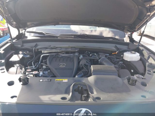 Photo 9 VIN: 5TDABAB63RS004091 - LEXUS TX 