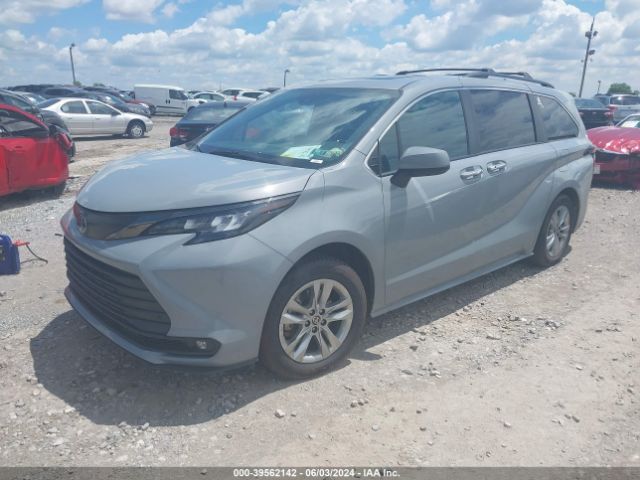 Photo 1 VIN: 5TDASKFC1NS042810 - TOYOTA SIENNA 