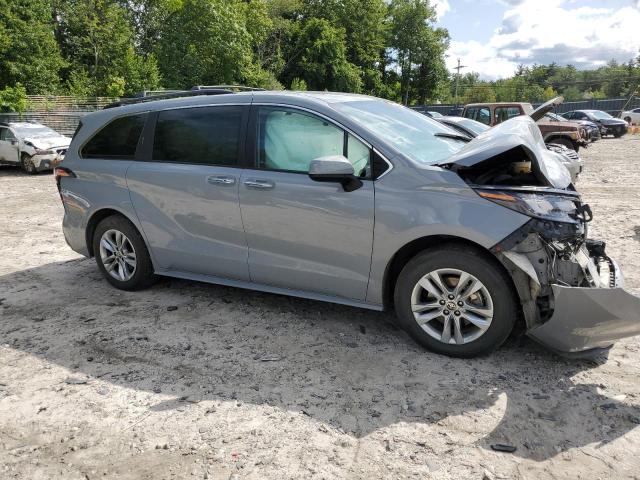 Photo 3 VIN: 5TDASKFC3NS047202 - TOYOTA SIENNA XLE 