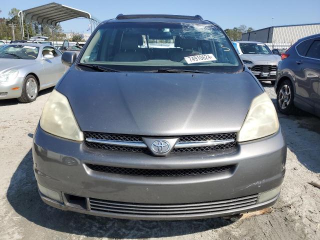 Photo 4 VIN: 5TDBA22C05S032637 - TOYOTA SIENNA XLE 