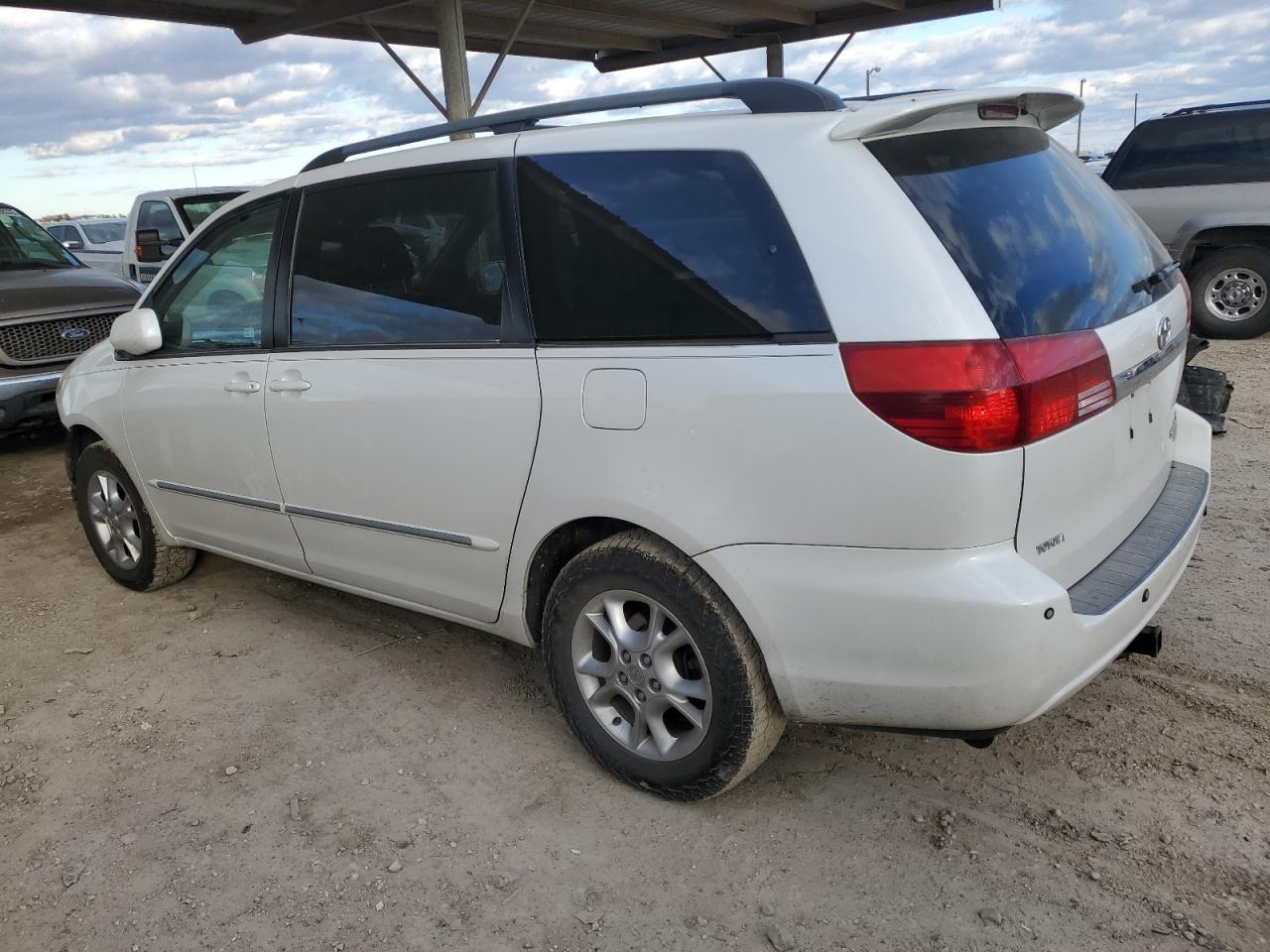 Photo 1 VIN: 5TDBA22C05S054332 - TOYOTA SIENNA 