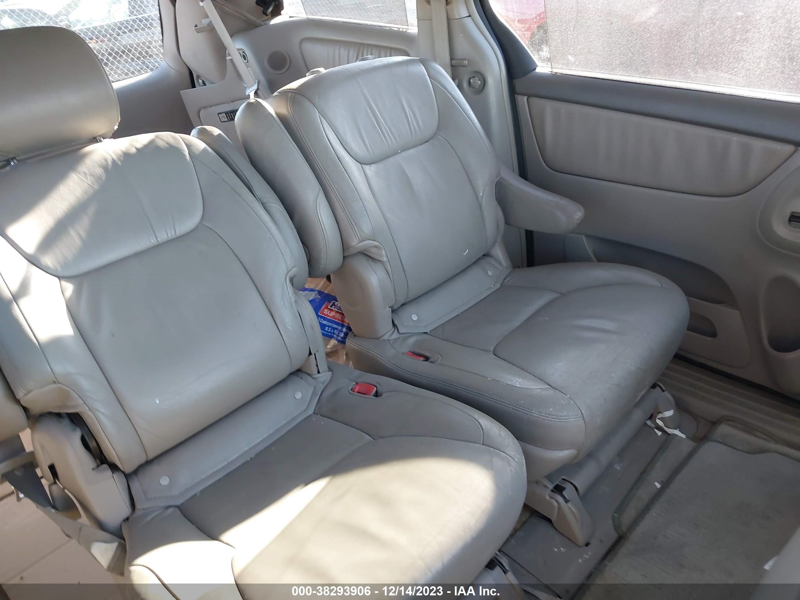 Photo 7 VIN: 5TDBA22C06S059001 - TOYOTA SIENNA 