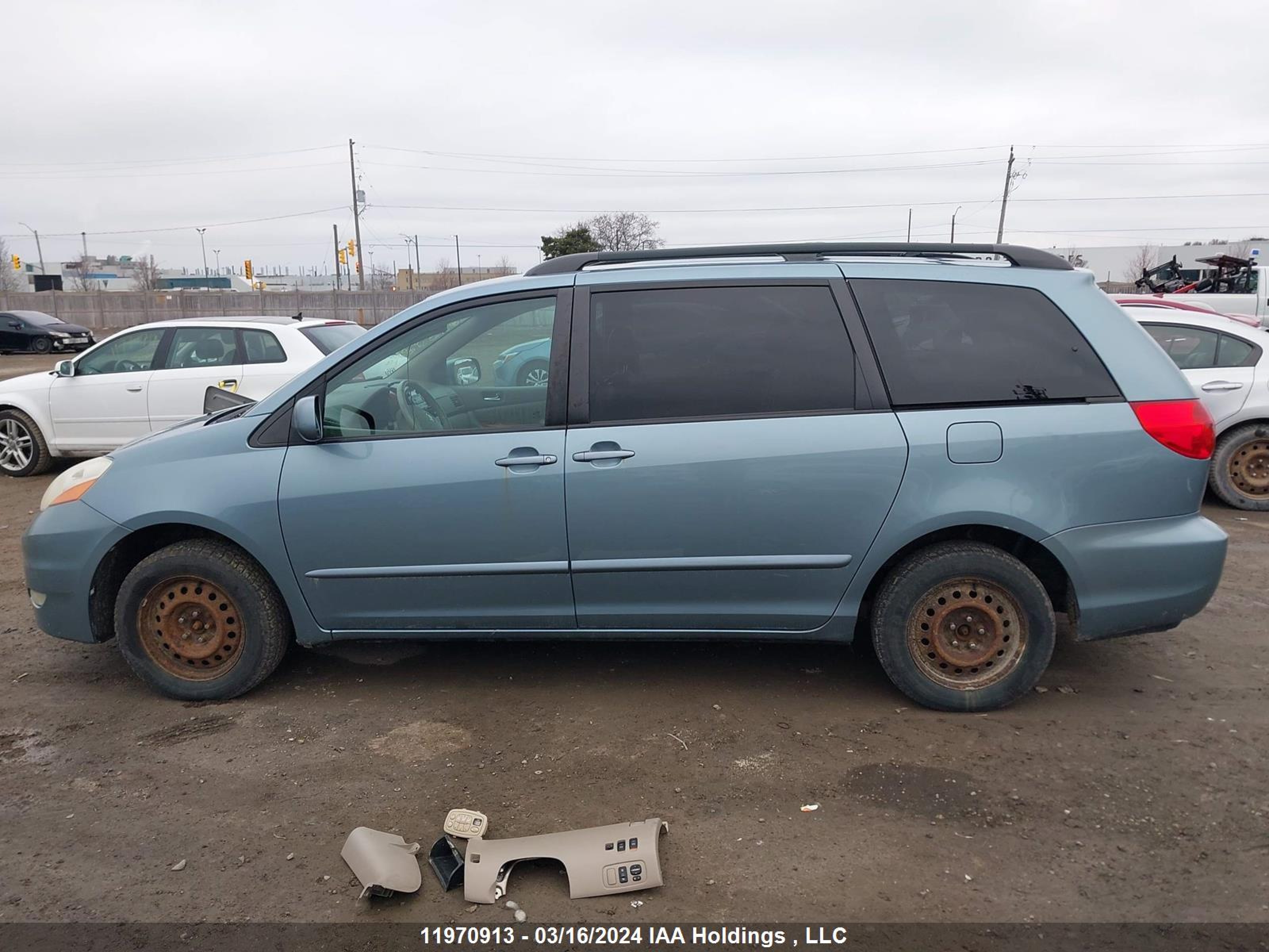 Photo 14 VIN: 5TDBA22C06S062254 - TOYOTA SIENNA 